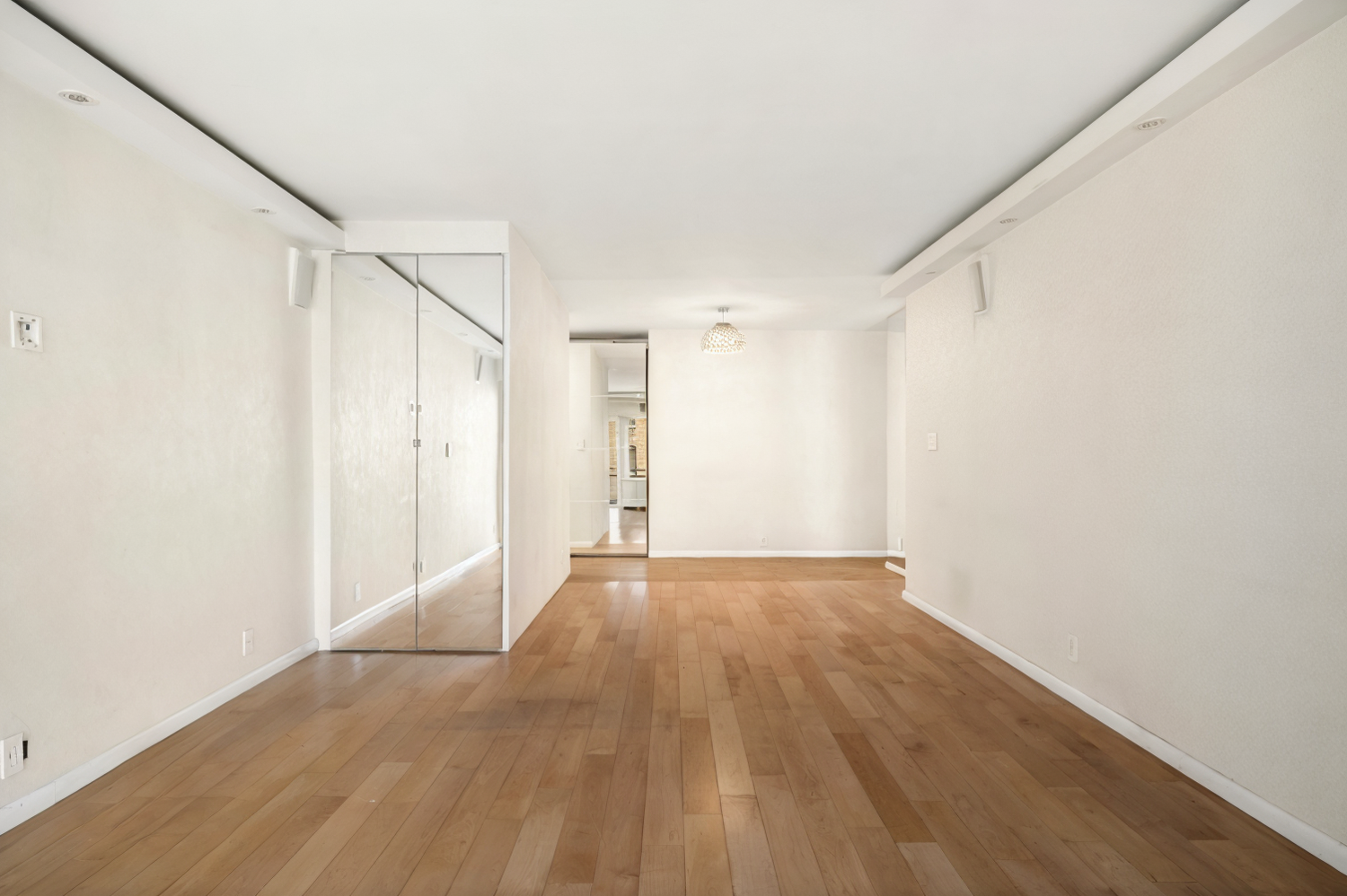 #5 photo, 118 E 60TH Street, Lenox Hill , NY 10022