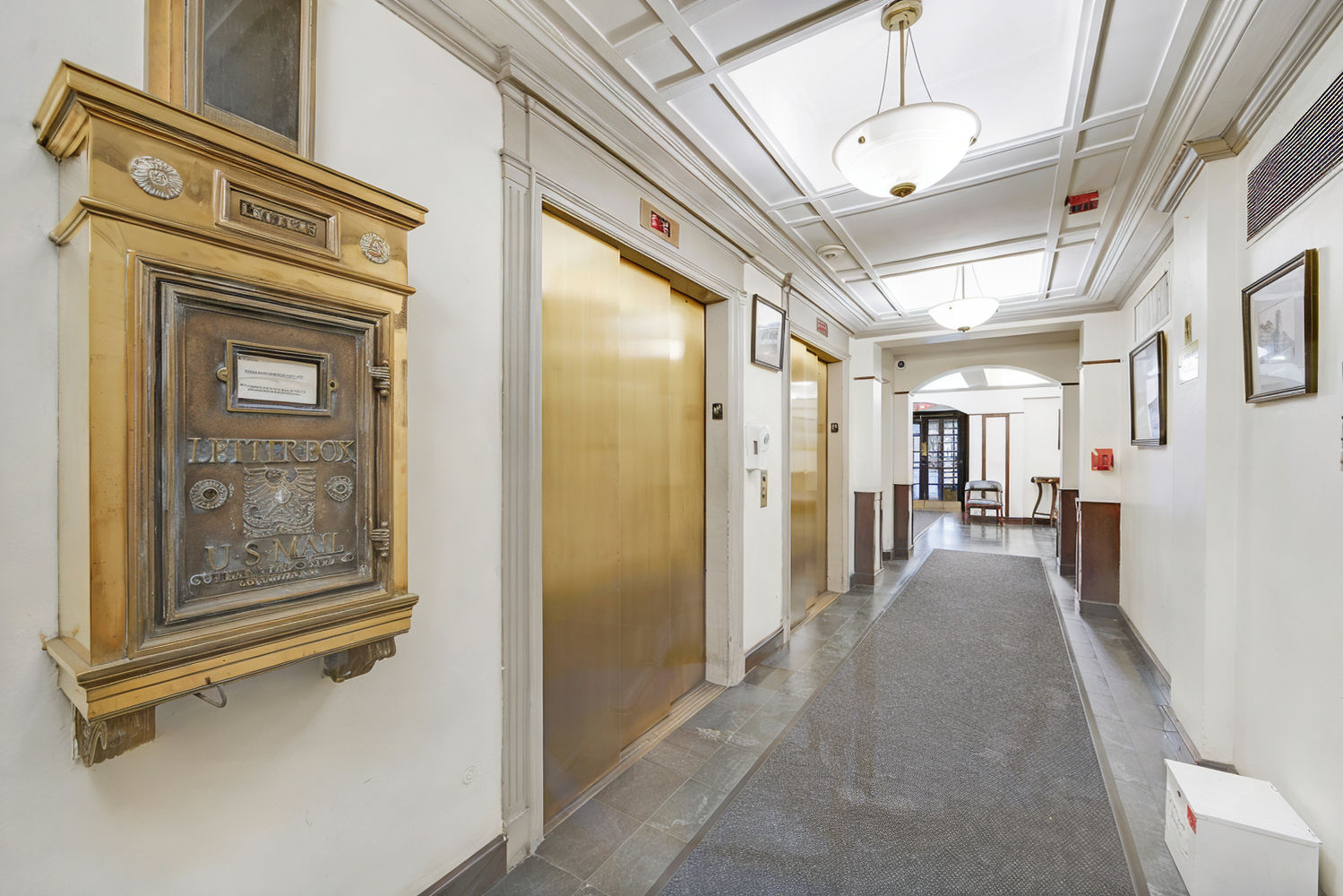 #10 photo, 115 E 61ST Street, Lenox Hill , NY 10065