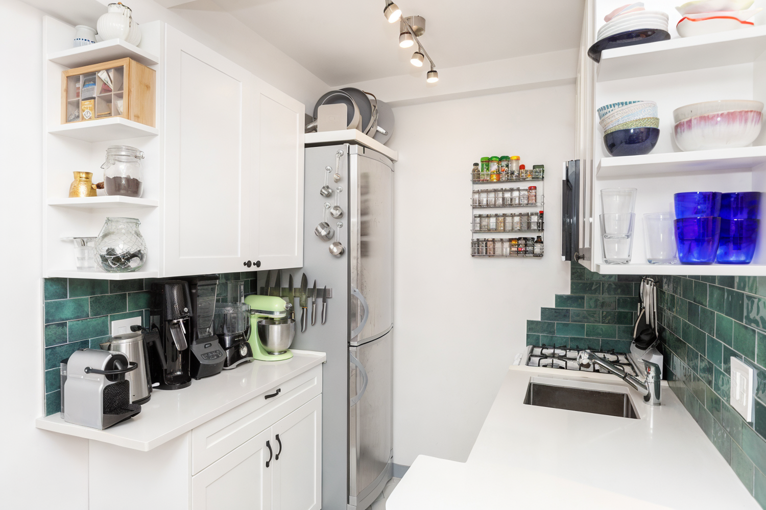 #3 photo, 226 E 12TH Street, East Village , NY 10003