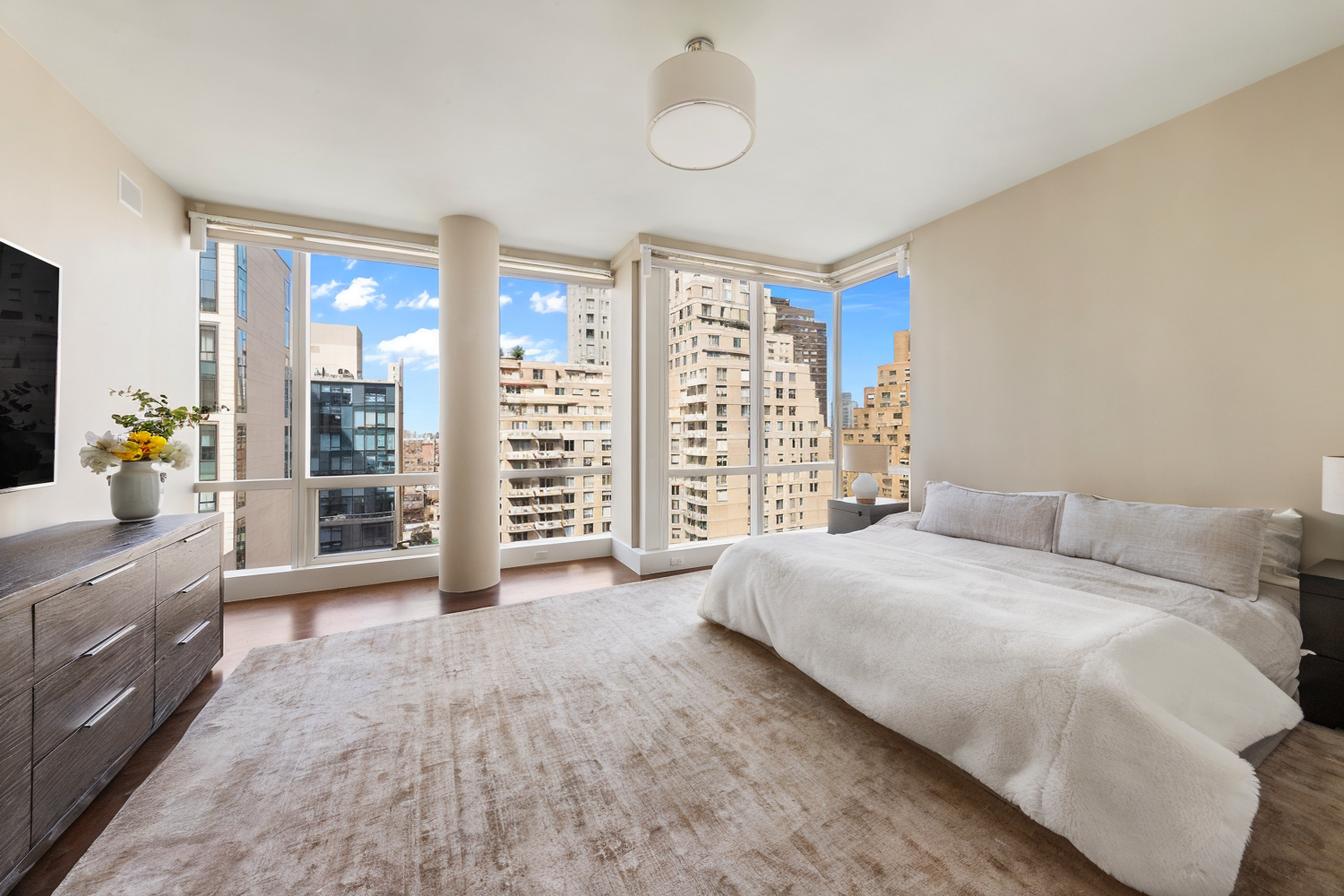 #5 photo, 151 E 85TH Street, Upper East Side , NY 10028