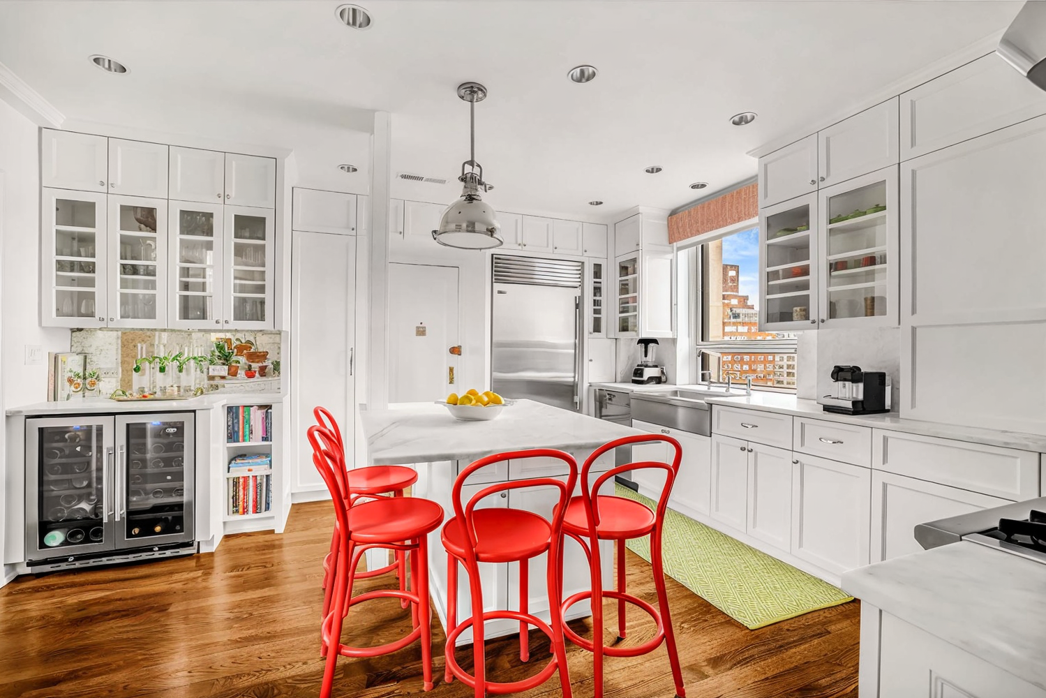 #5 photo, 215 E 72ND Street, Lenox Hill , NY 10021