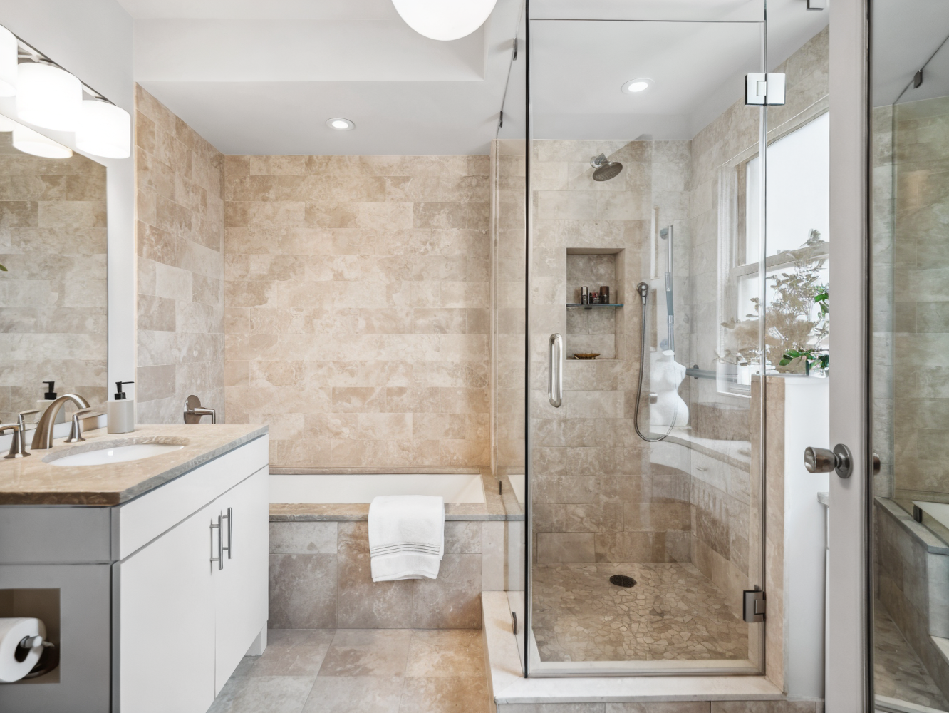 #15 photo, 1050 5TH Avenue, Carnegie Hill , NY 10028