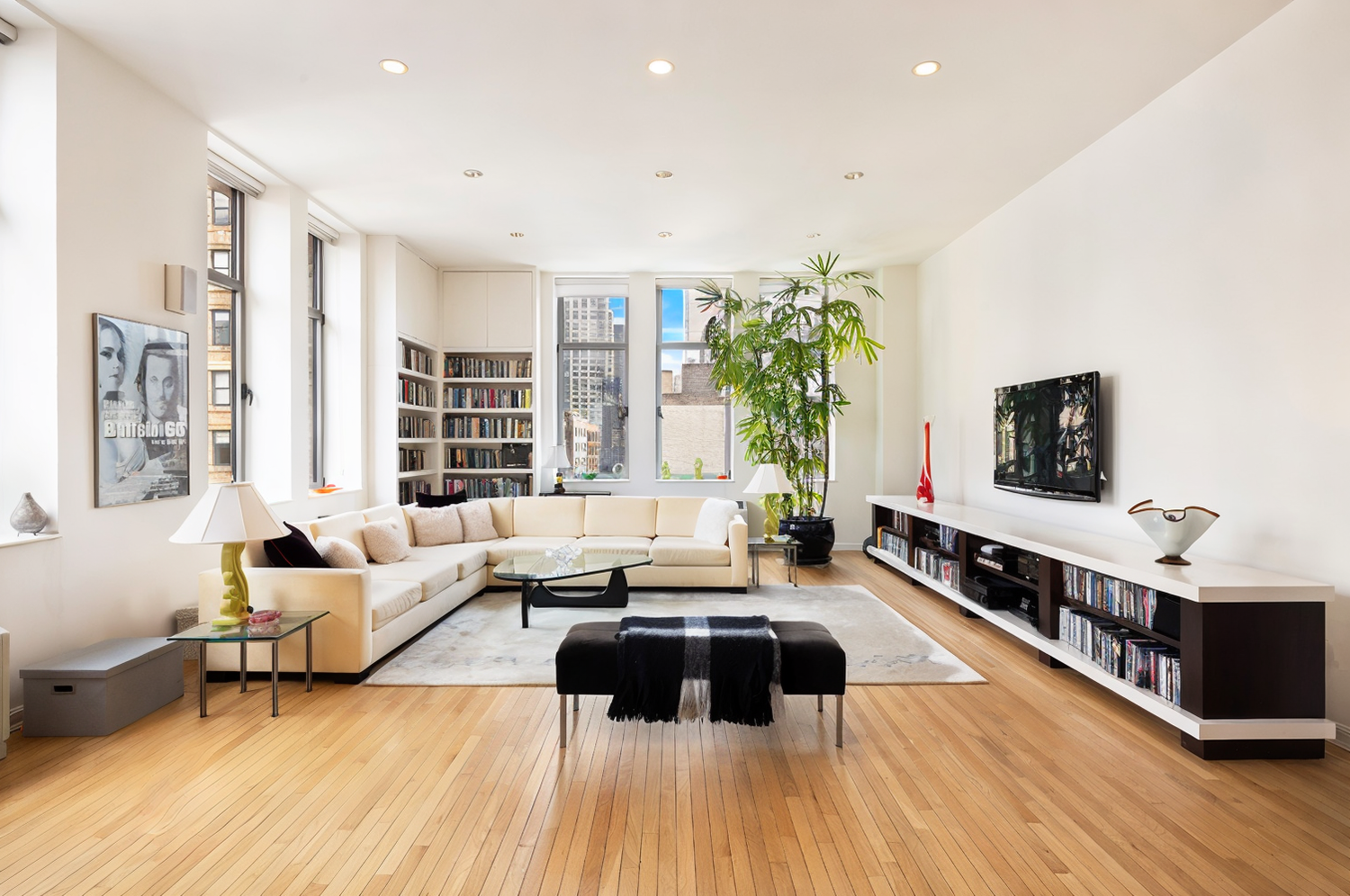 #4 photo, 252 7TH Avenue, Chelsea , NY 10001