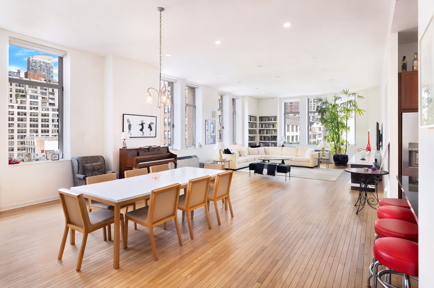 #5 photo, 252 7TH Avenue, Chelsea , NY 10001