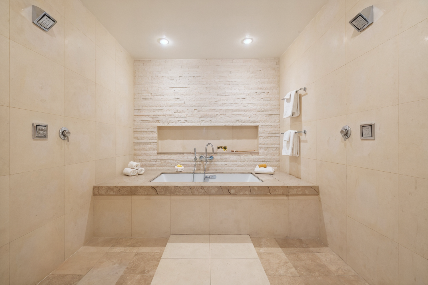 #8 photo, 157 E 84TH Street, Upper East Side , NY 10028