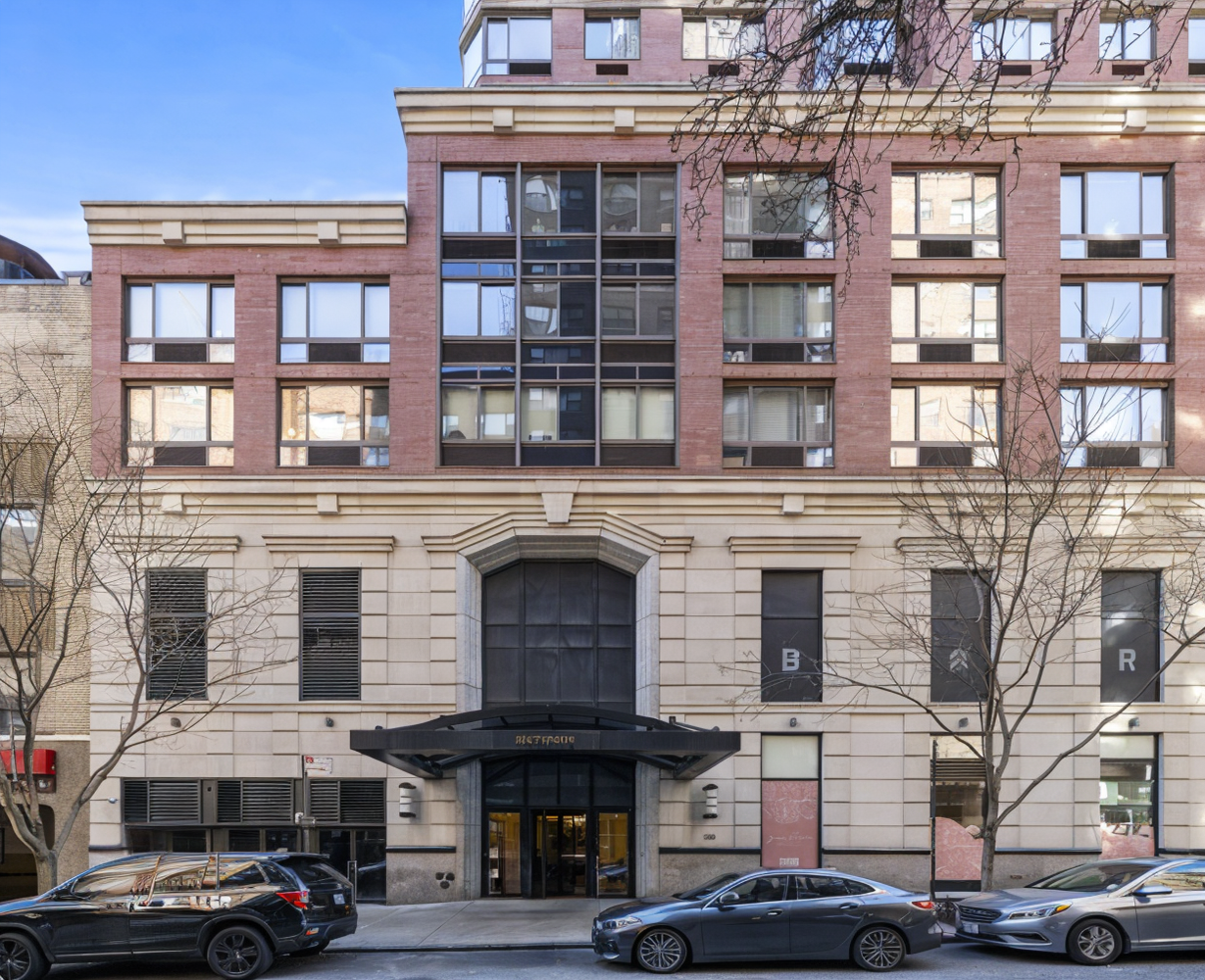 #14 photo, 300 E 64TH Street, Lenox Hill , NY 10065