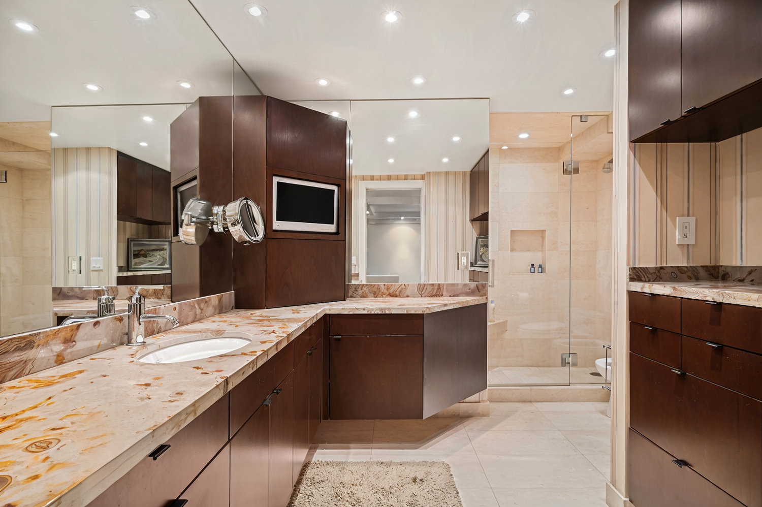 #15 photo, 190 E 72ND Street, Lenox Hill , NY 10021