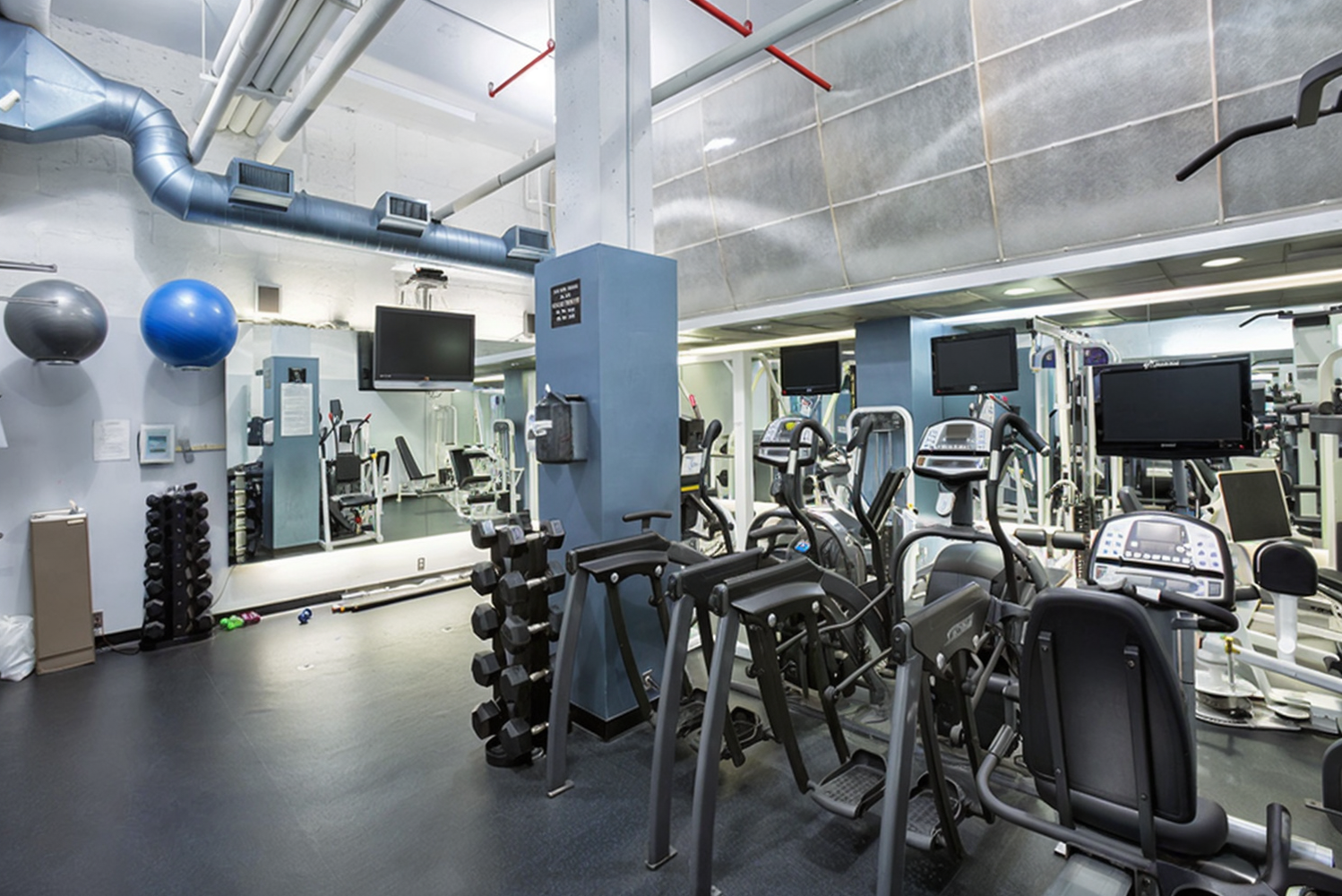 #18 photo, 190 E 72ND Street, Lenox Hill , NY 10021