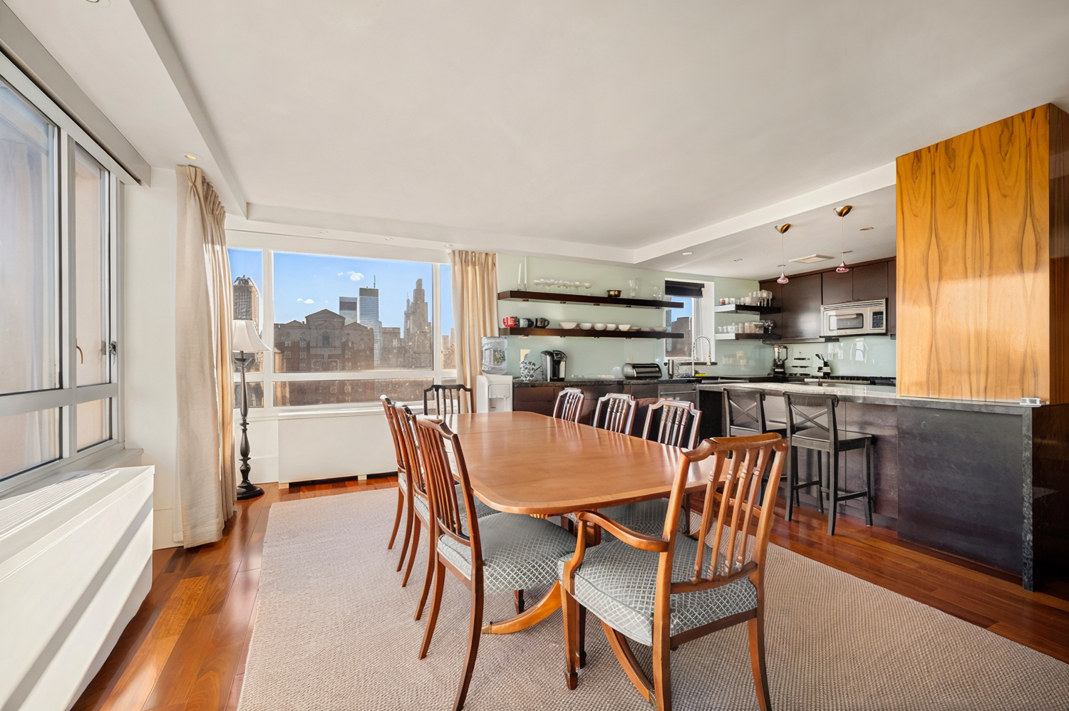 #4 photo, 190 E 72ND Street, Lenox Hill , NY 10021