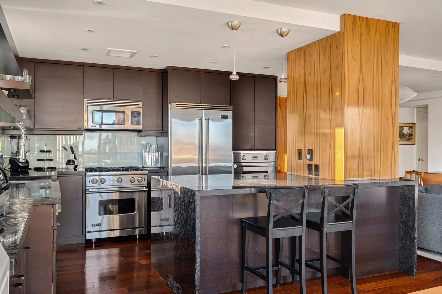 #5 photo, 190 E 72ND Street, Lenox Hill , NY 10021