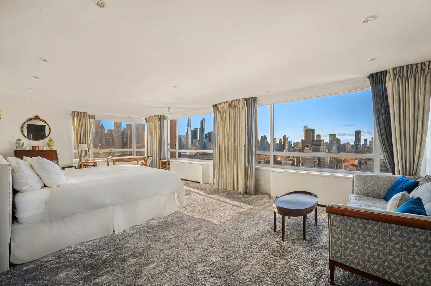 #6 photo, 190 E 72ND Street, Lenox Hill , NY 10021