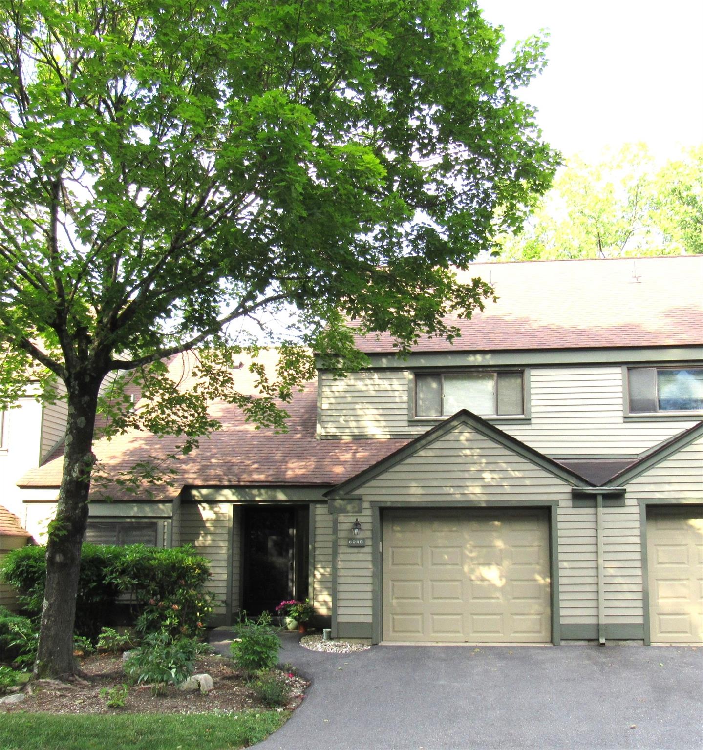 #1 photo, 604 Heritage Hills, Somers , NY 10589