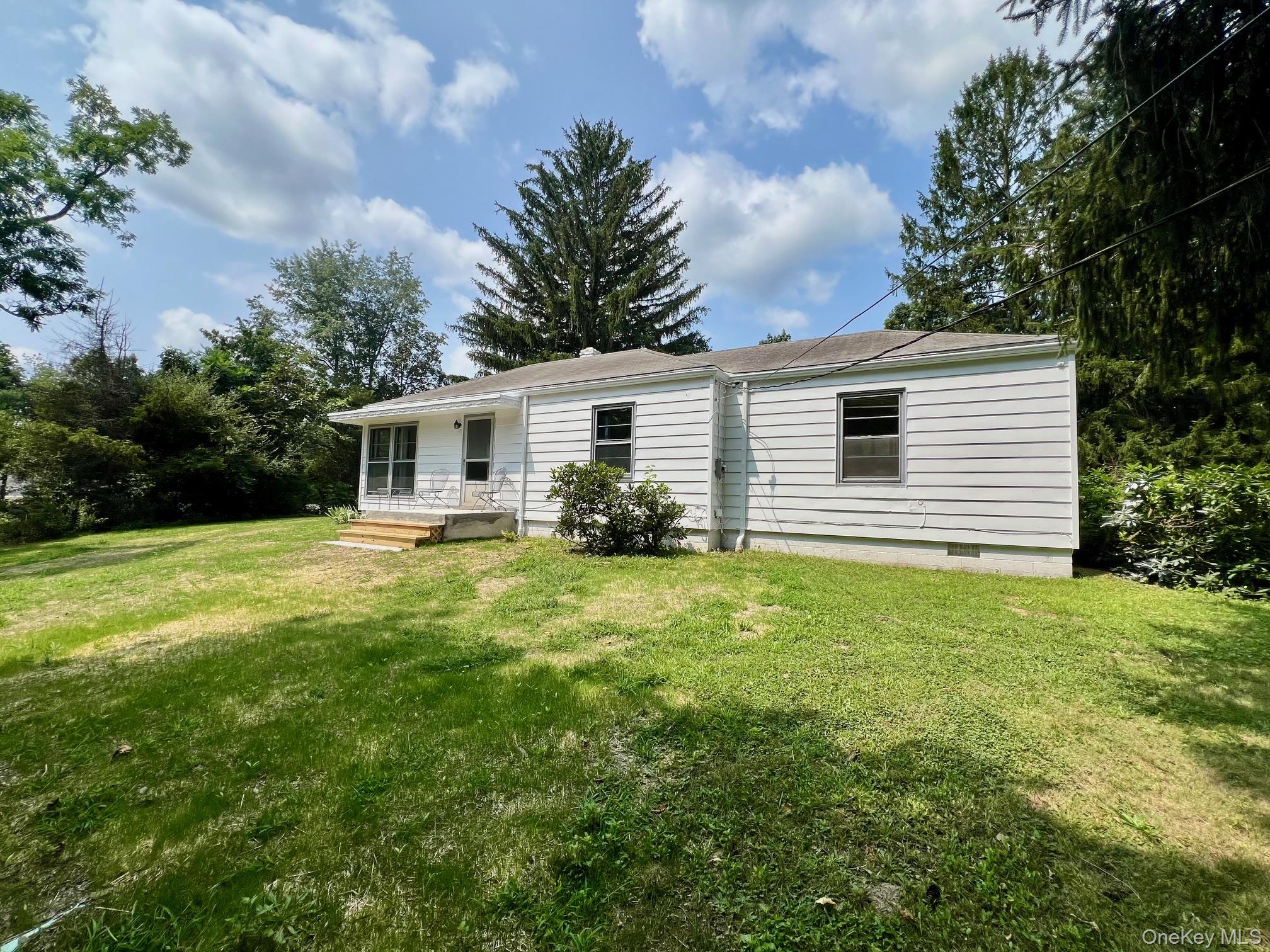 #1 photo, 1253 Salt Point Turnpike, Pleasant Valley , NY 12569