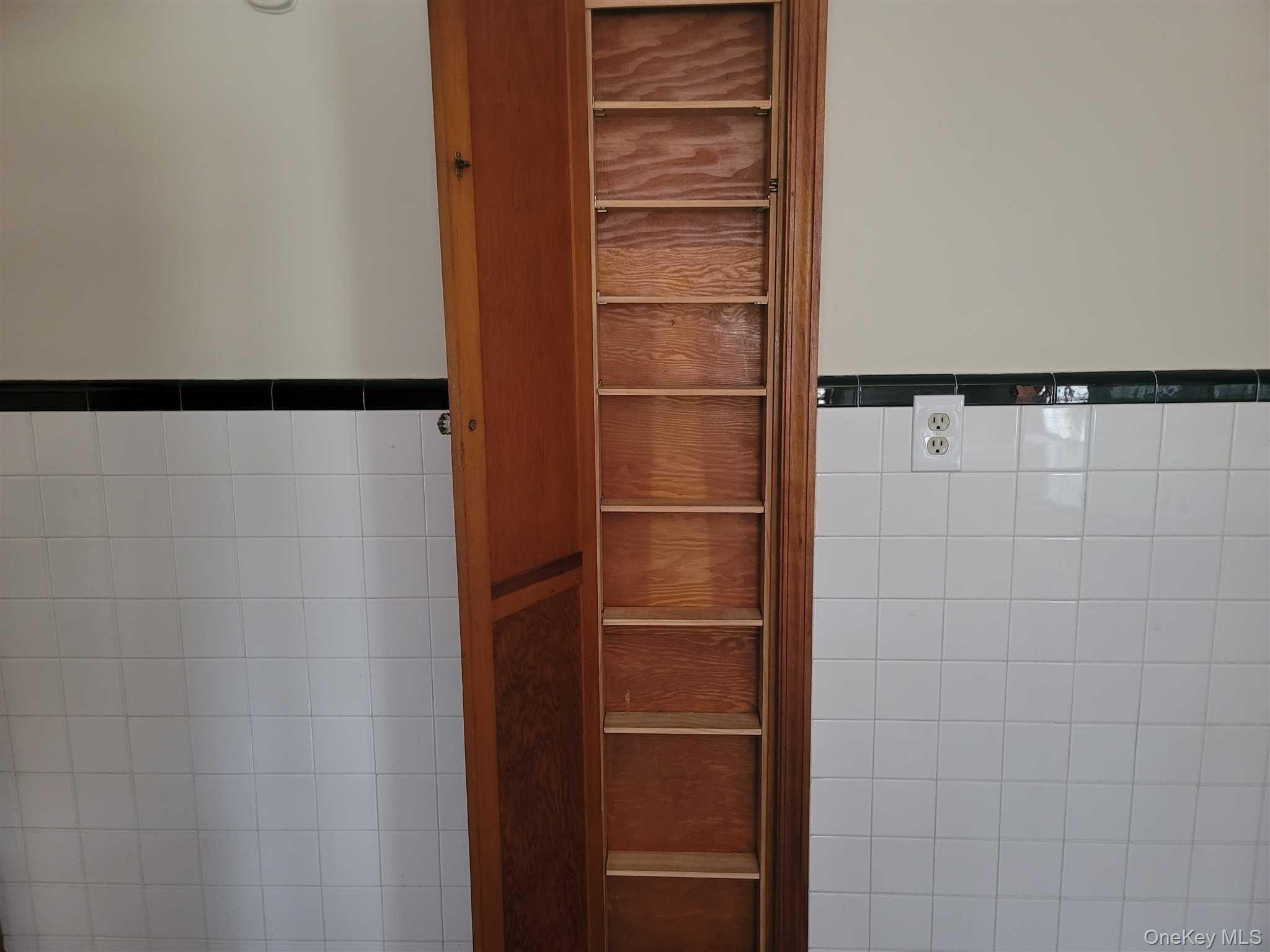 #16 photo, 2 Hart Drive, Poughkeepsie , NY 12603