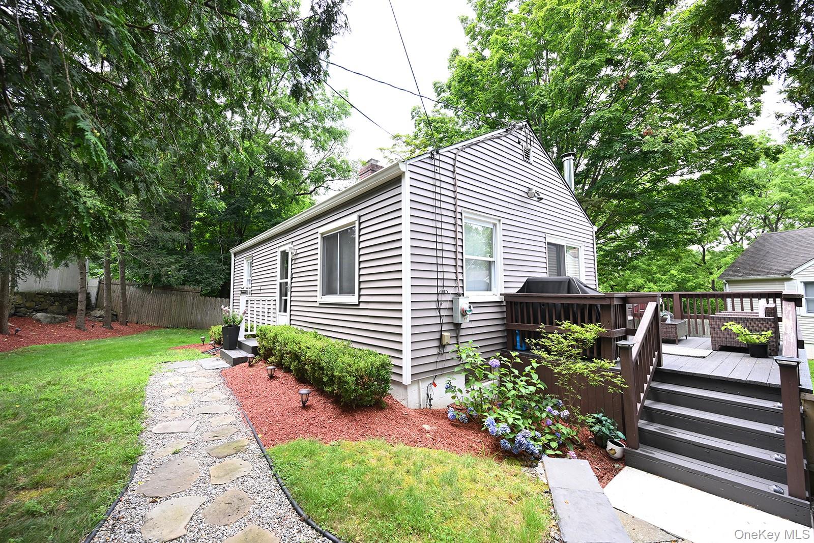 #13 photo, 3 New Castle Drive, Mount Kisco , NY 10549