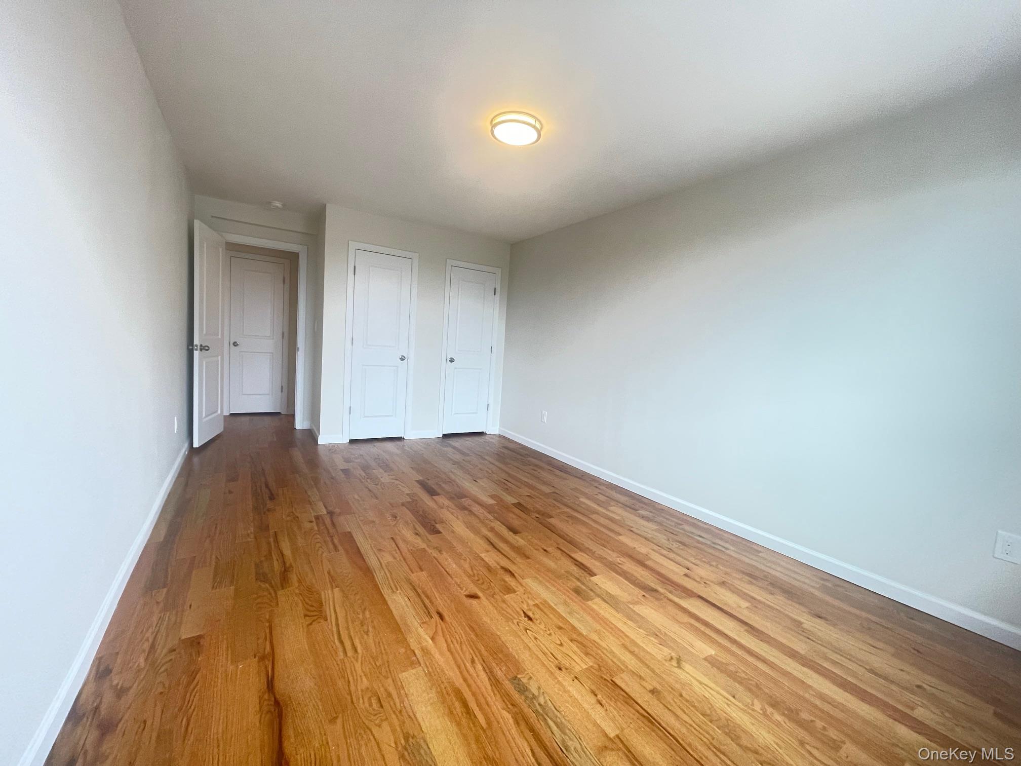 #11 photo, 5930 108th Street, クイーンズ区 Corona , NY 11368