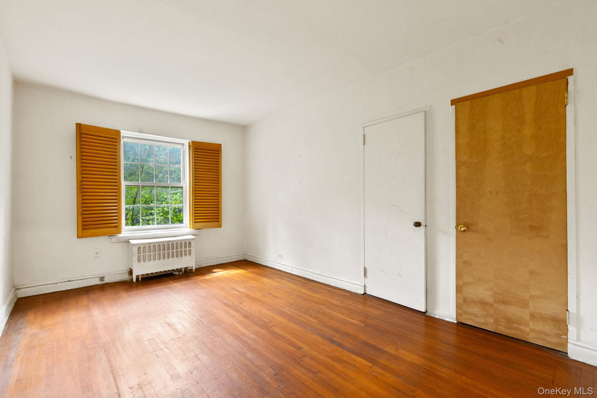 #17 photo, 525 W 238th Street, Bronx , NY 10463