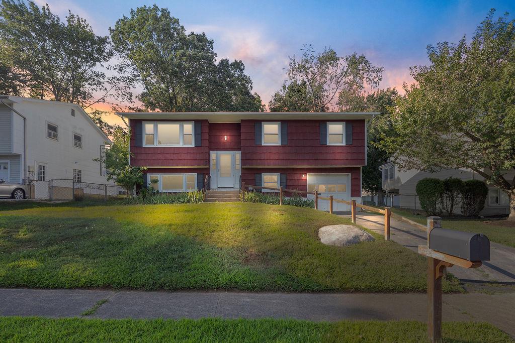 #1 photo, 6 McGovern Drive, Garnerville , NY 10923