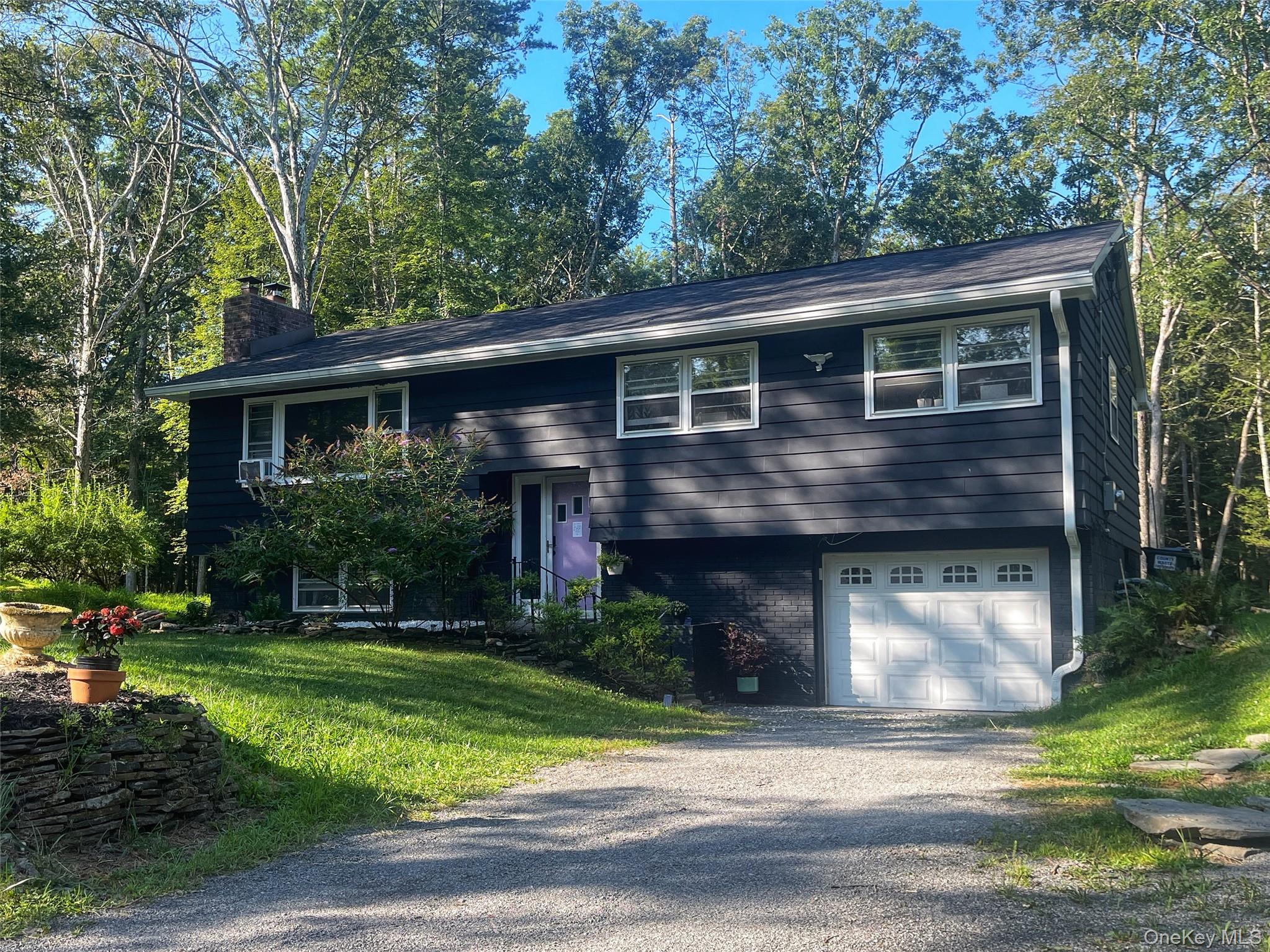 #1 photo, 5 Violet Place, Woodstock , NY 12498