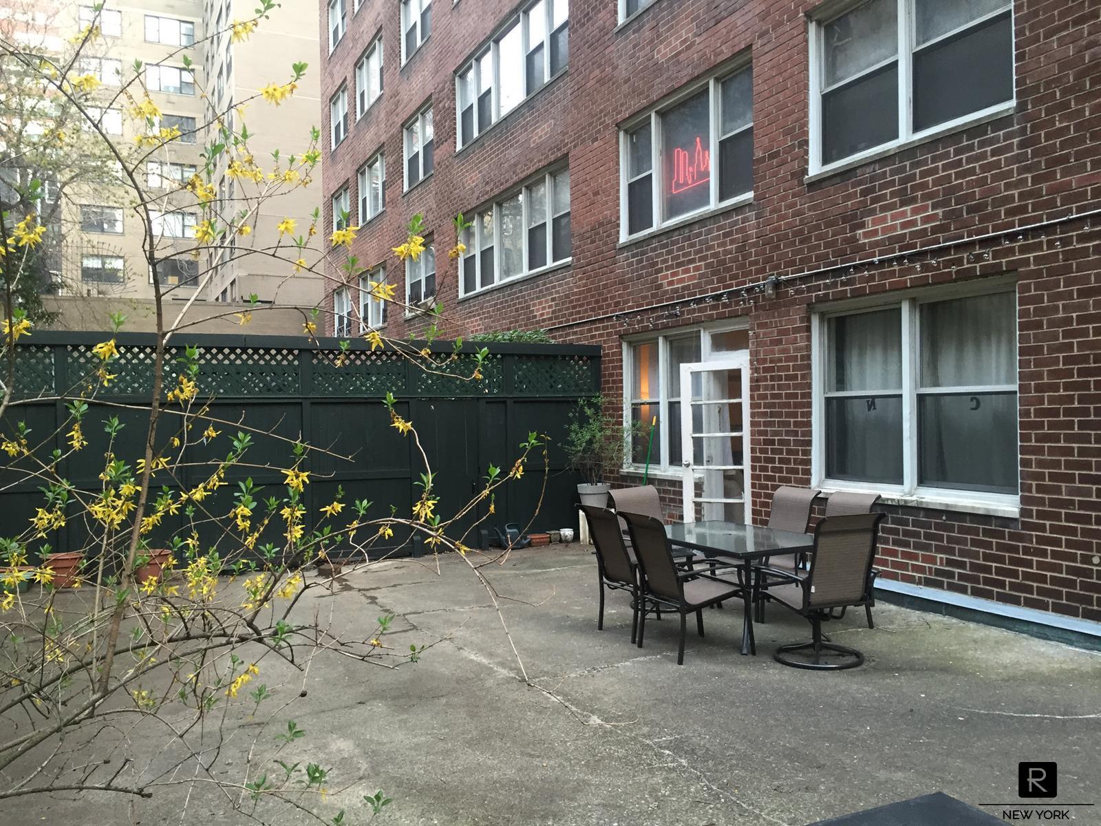 #1 photo, 525 E 82nd Street, Upper East Side , NY 10028