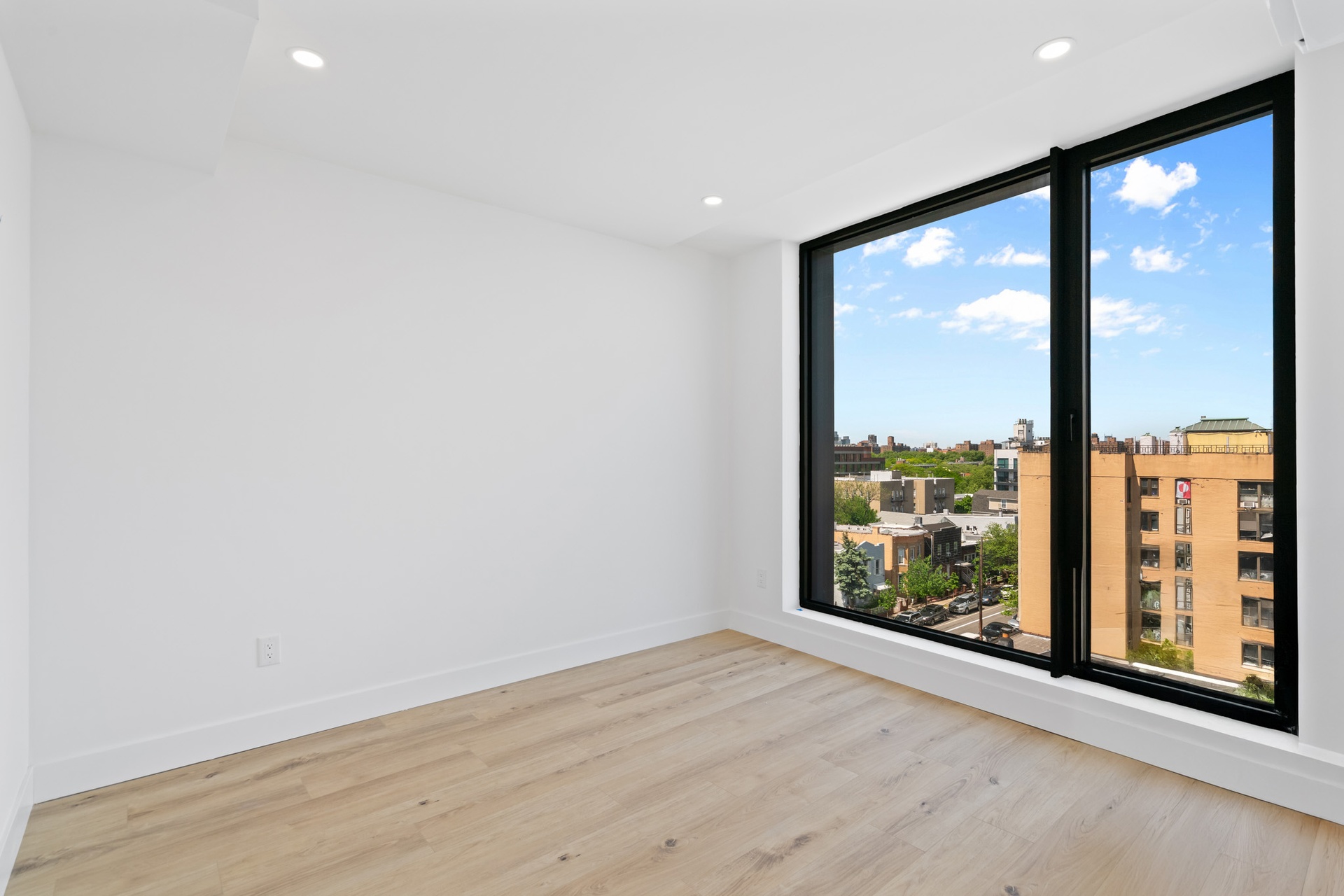 #6 photo, Long Island City, Long Island City , NY 11101