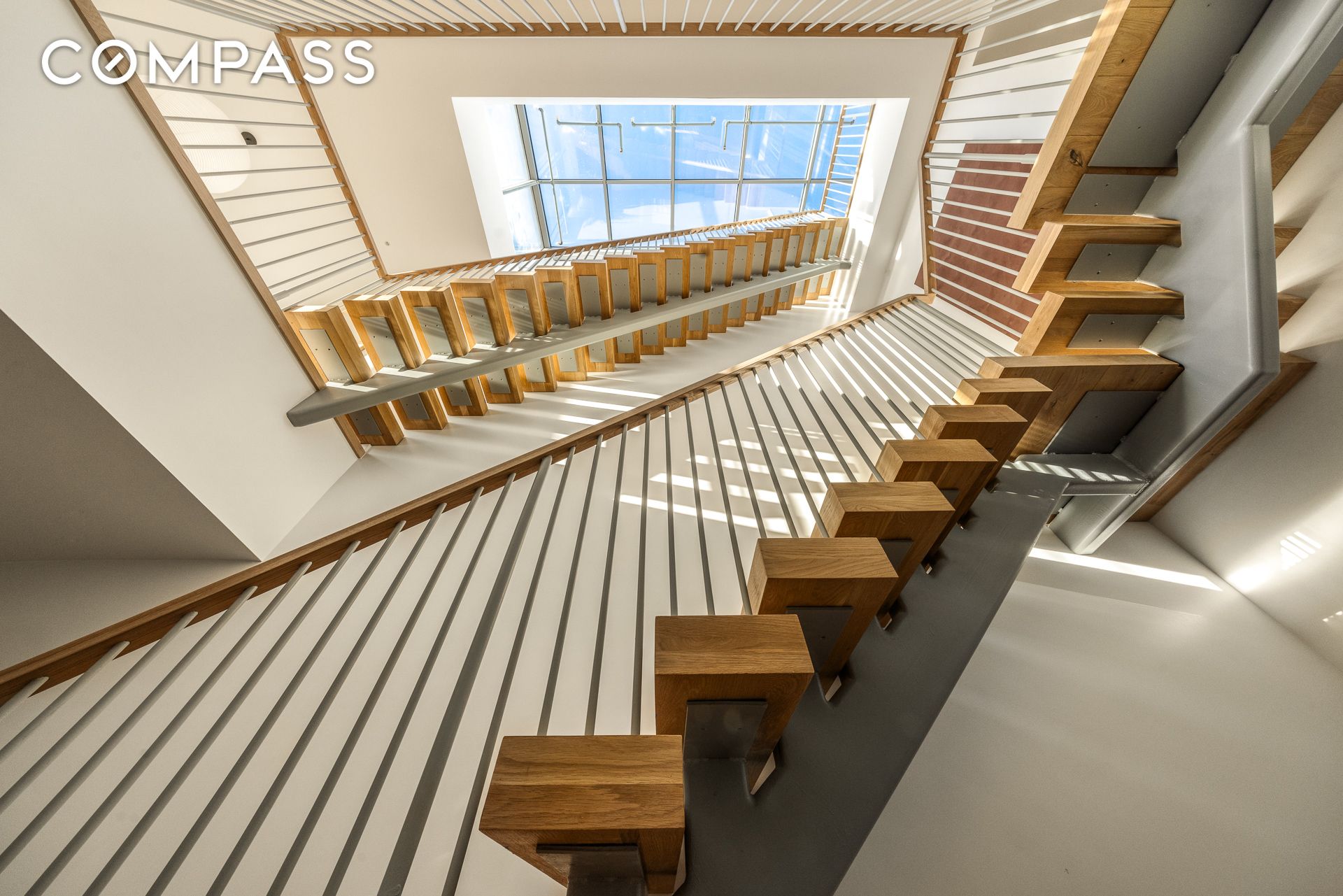 #8 photo, 584 Leonard Street, ブルックリン区 Greenpoint , NY 11222