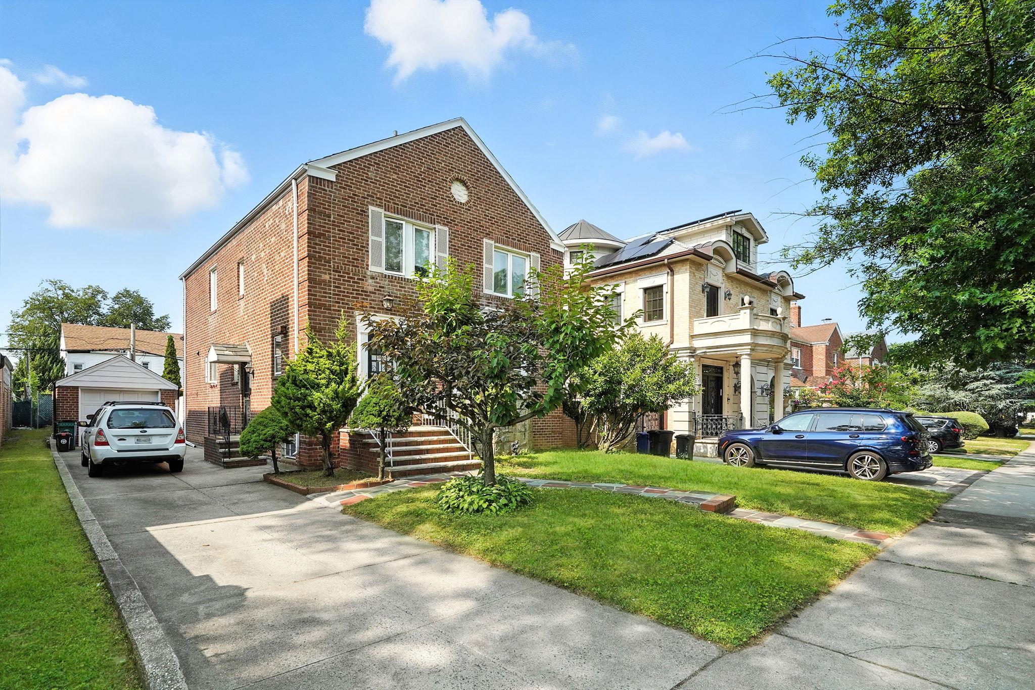 #13 photo, 110-39 67 Drive, Forest Hills , NY 11375