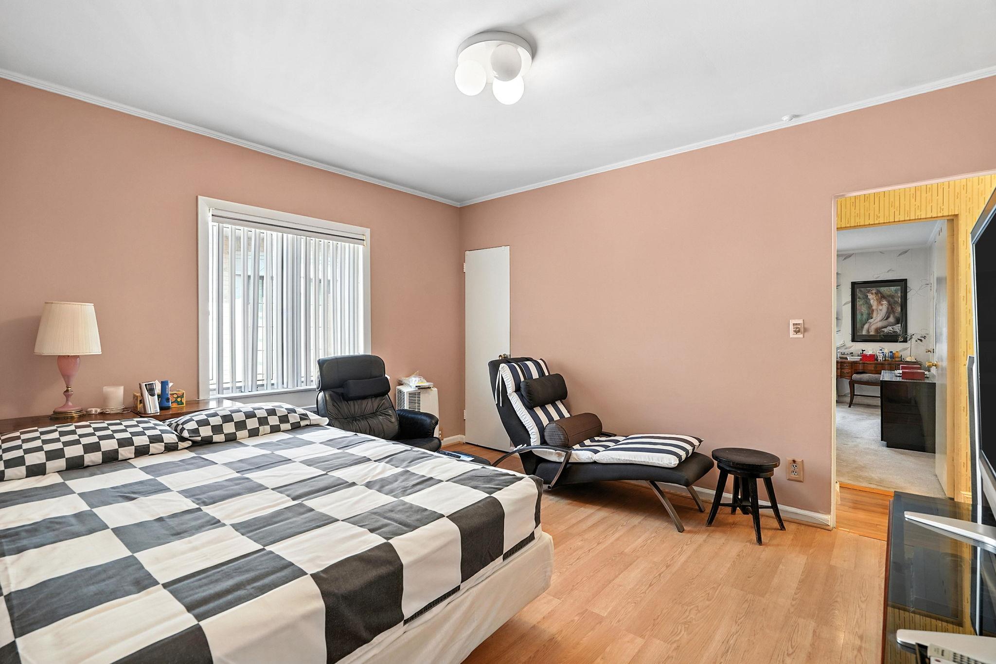 #6 photo, 110-39 67 Drive, Forest Hills , NY 11375