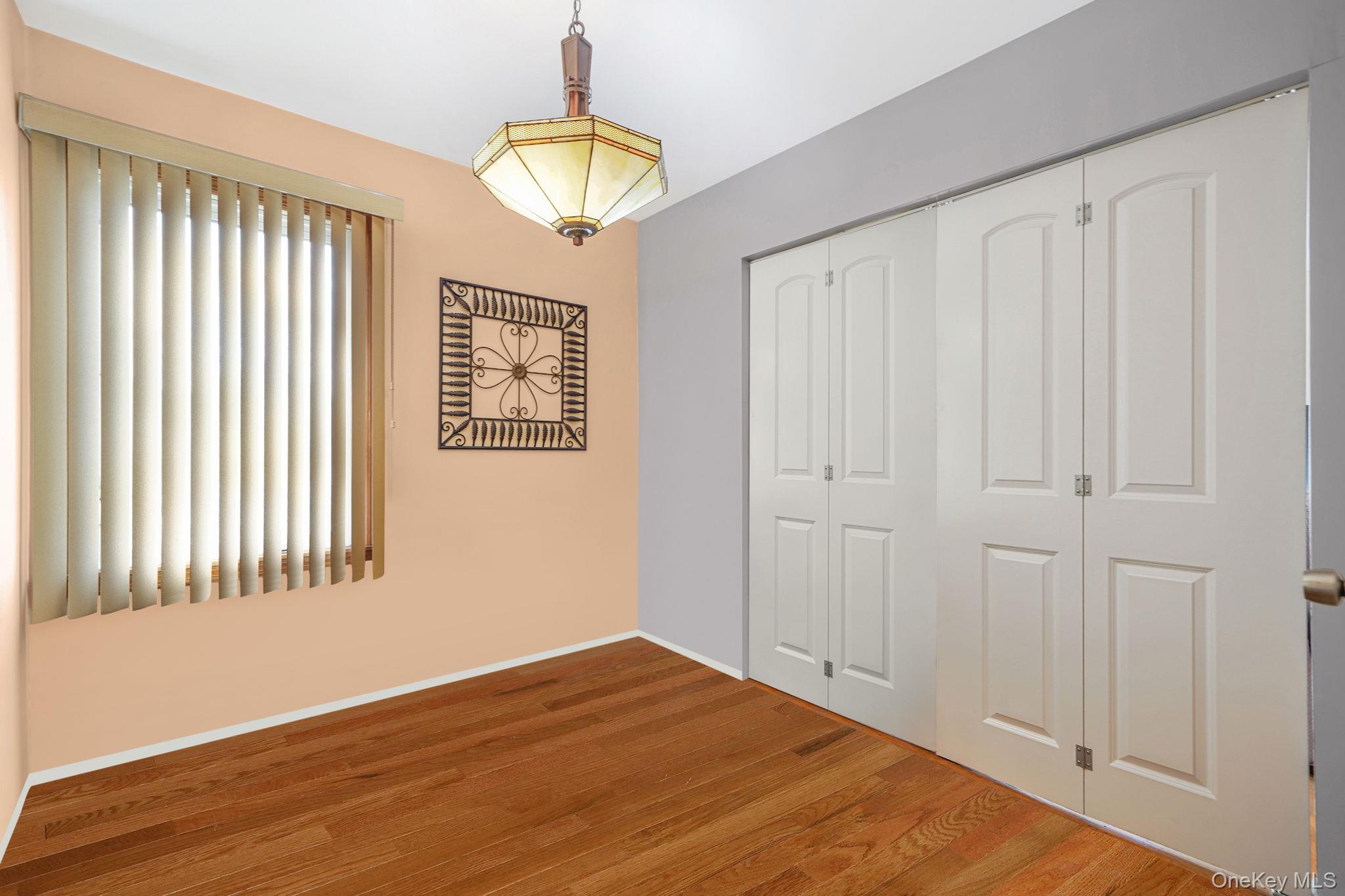 #17 photo, 1080 N Broadway, Massapequa , NY 11758