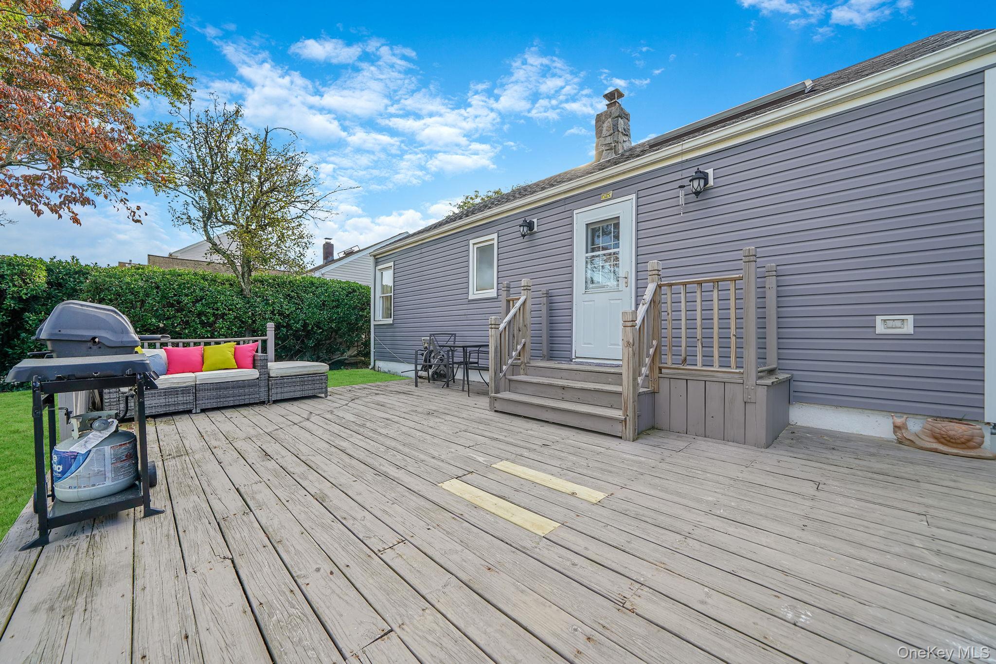 #7 photo, 1080 N Broadway, Massapequa , NY 11758