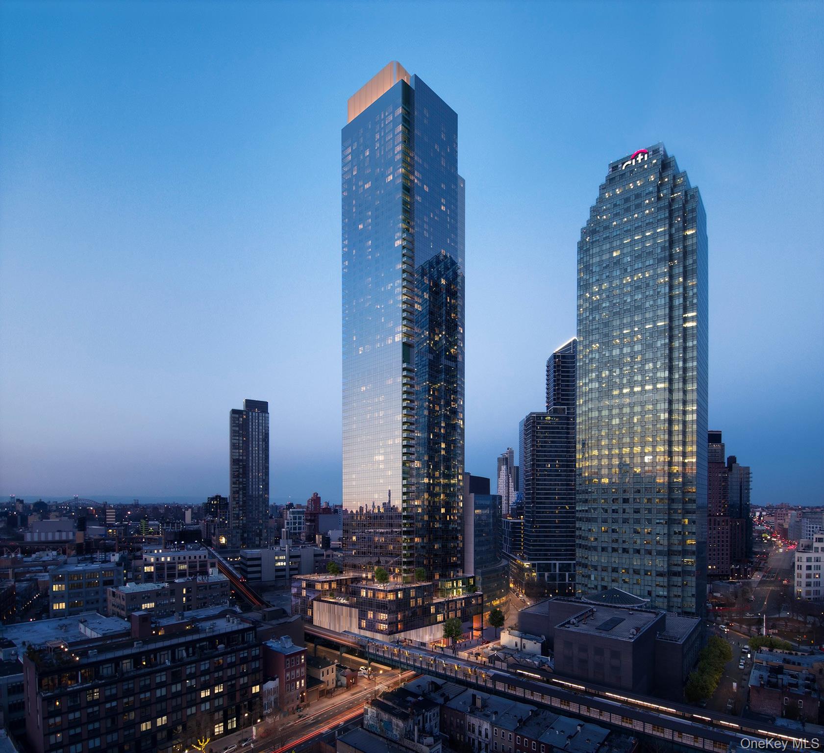 #1 photo, 3 Court Square West, クイーンズ区 Long Island City , NY 11101