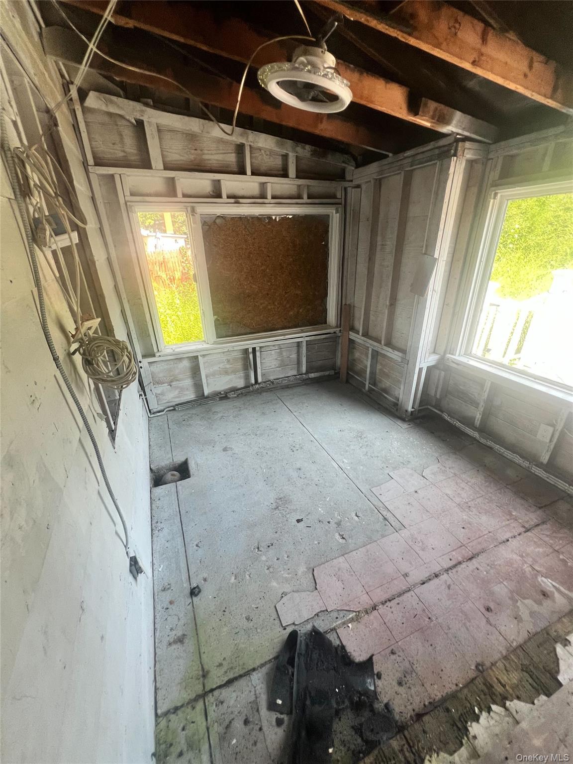 #6 photo, 28 Lakeview Court, Ronkonkoma , NY 11779