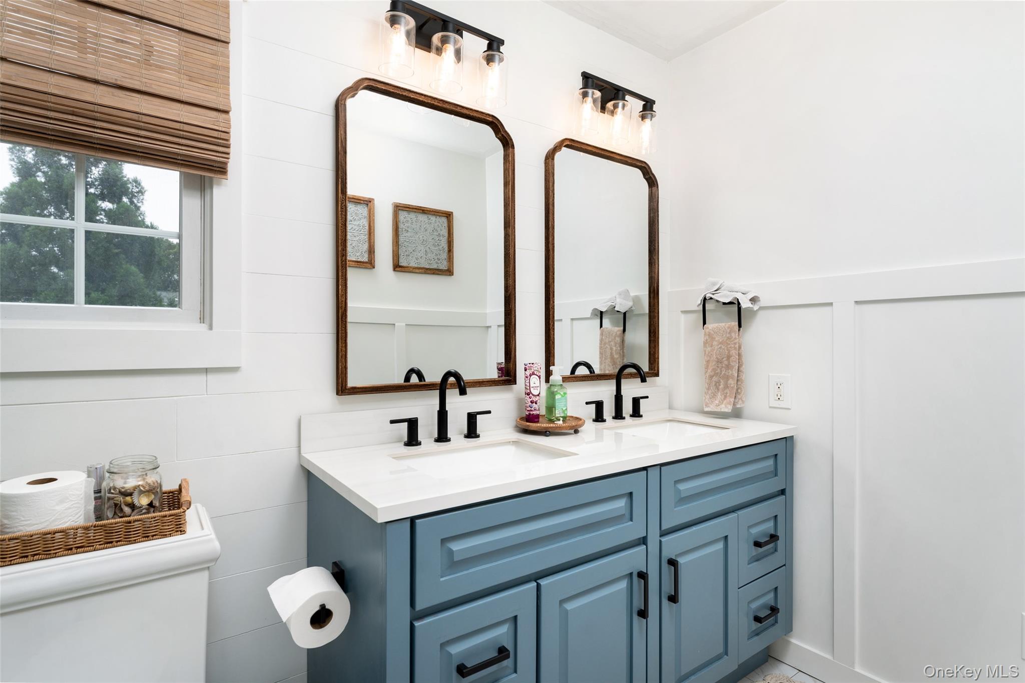 #19 photo, 8 Miller Avenue, Shoreham , NY 11786