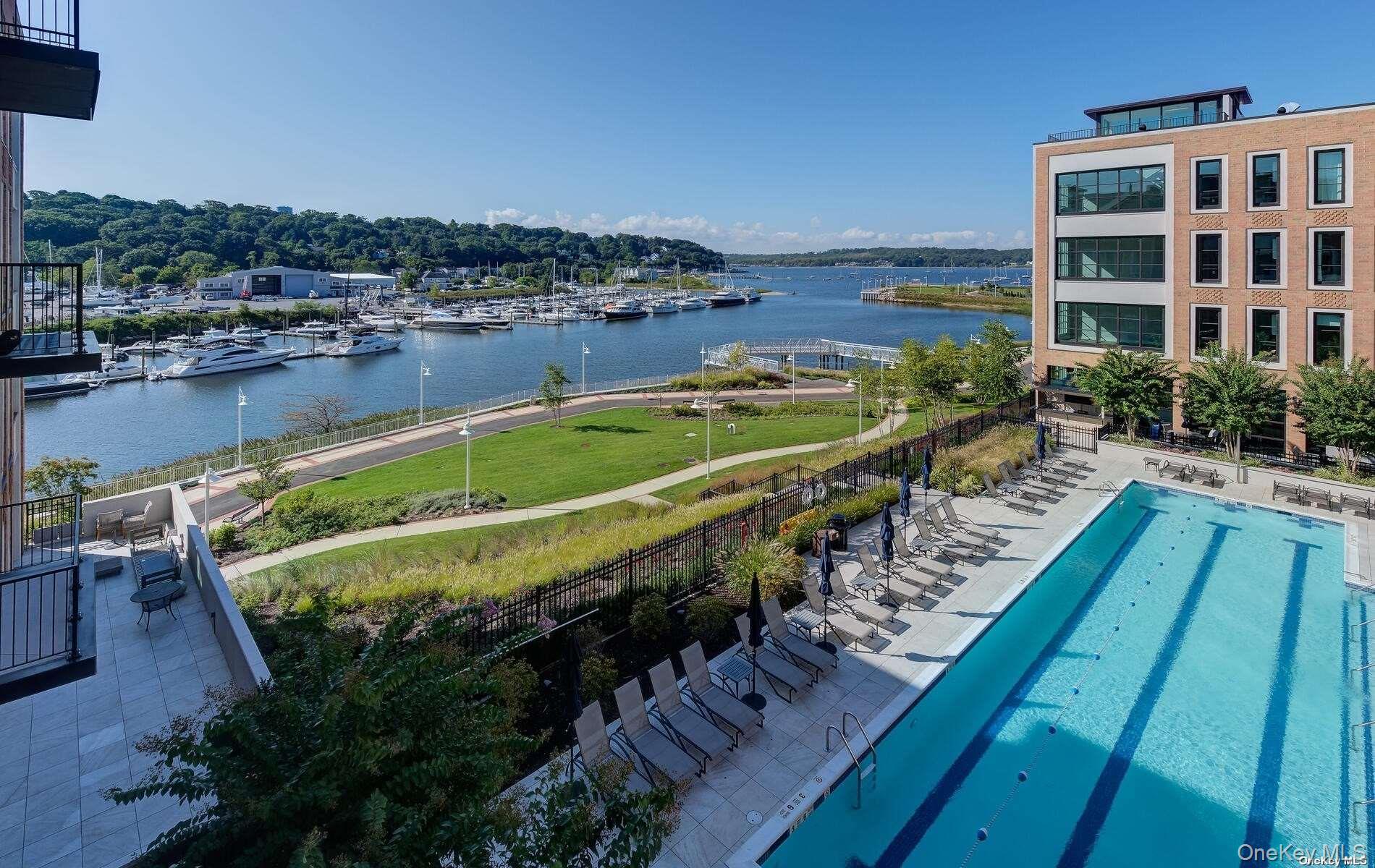 #13 photo, 100 Garvies Point Road, ナッソー郡 Glen Cove , NY 11542