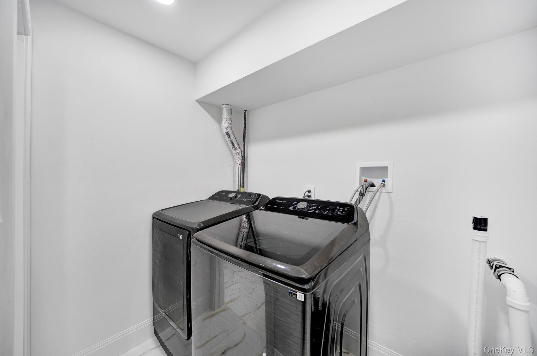 #18 photo, 63 Oak Avenue, サフォーク郡 Huntington Station , NY 11746