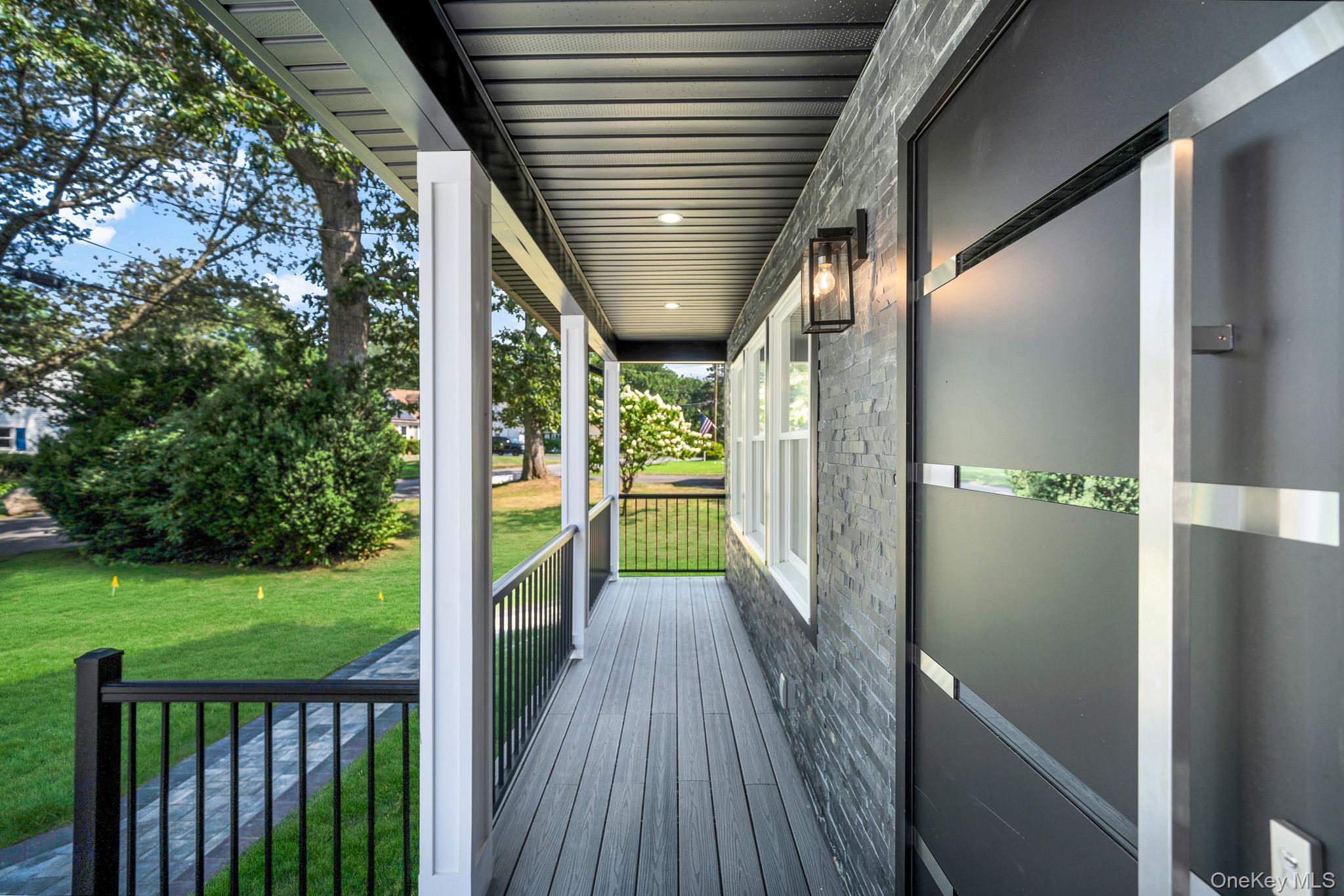 #5 photo, 63 Oak Avenue, サフォーク郡 Huntington Station , NY 11746