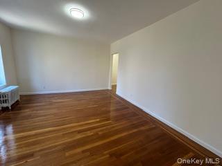 #15 photo, 83-52 Talbot Street, クイーンズ区 Kew Gardens , NY 11415