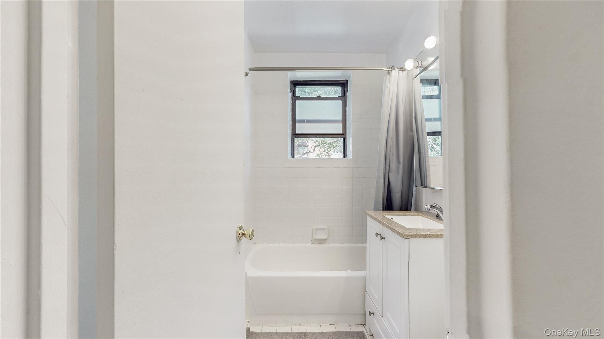 #15 photo, 215-28 47th Avenue, クイーンズ区 Bayside , NY 11361