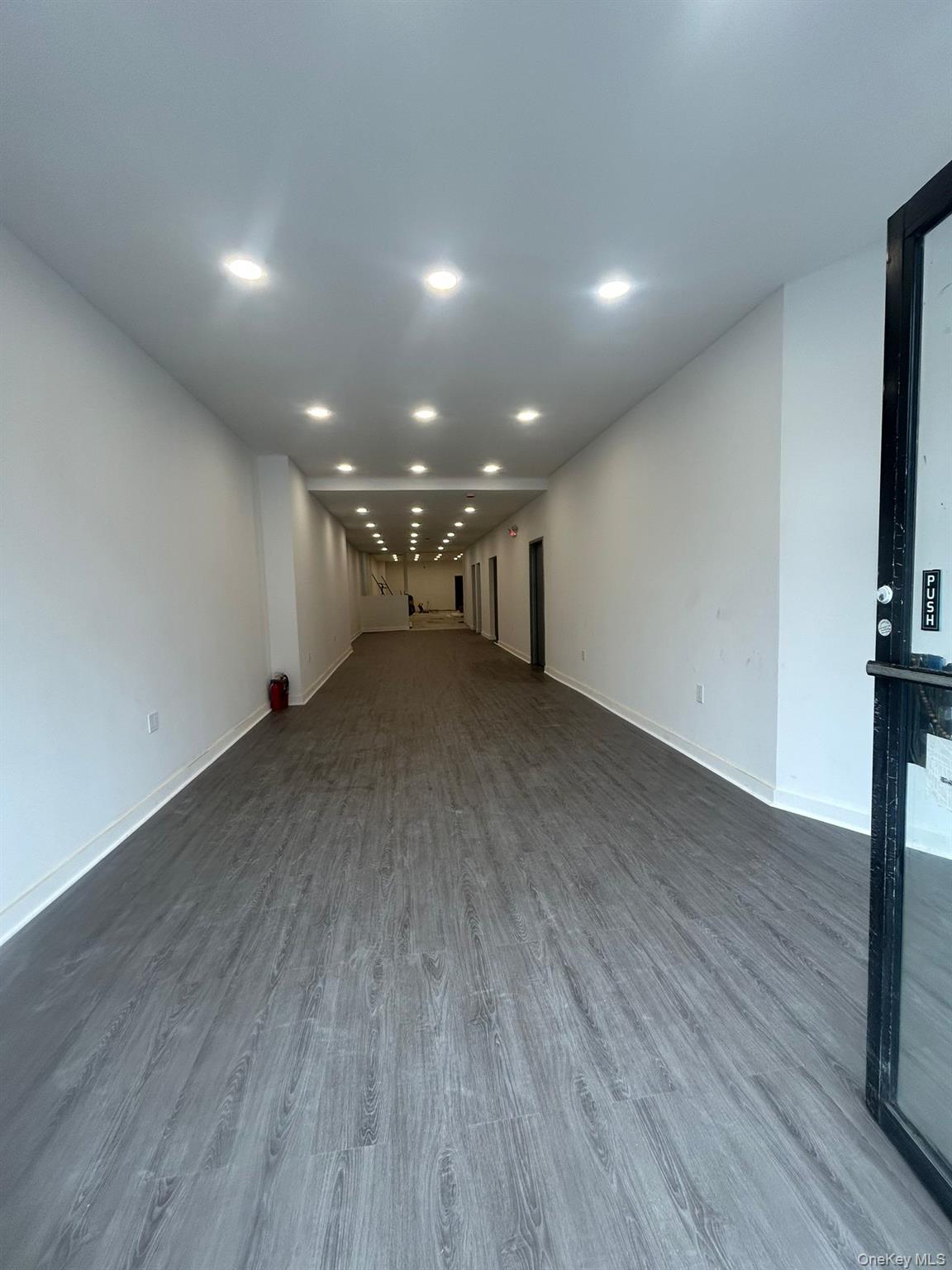 #3 photo, 10605 Northern Boulevard, クイーンズ区 Corona , NY 11368