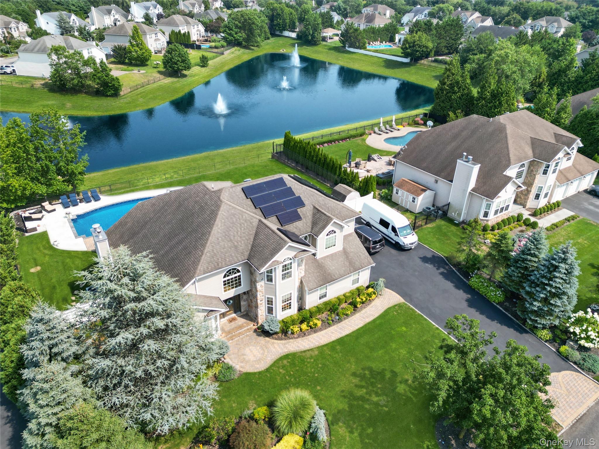 #1 photo, 16 Island Trail, Mount Sinai , NY 11766