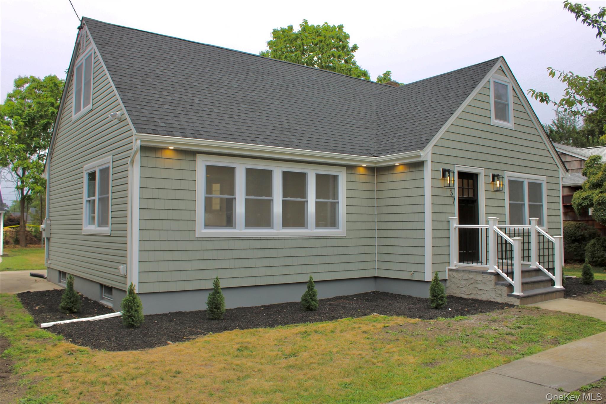 #1 photo, 137 Merritts Pond Road, Riverhead , NY 11901