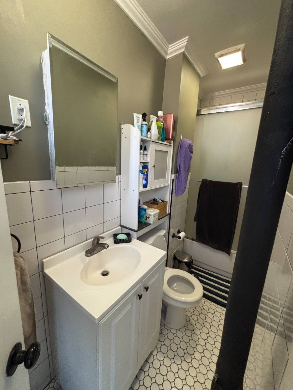 #5 photo, 1231 Halsey St, Bushwick , NY 11237