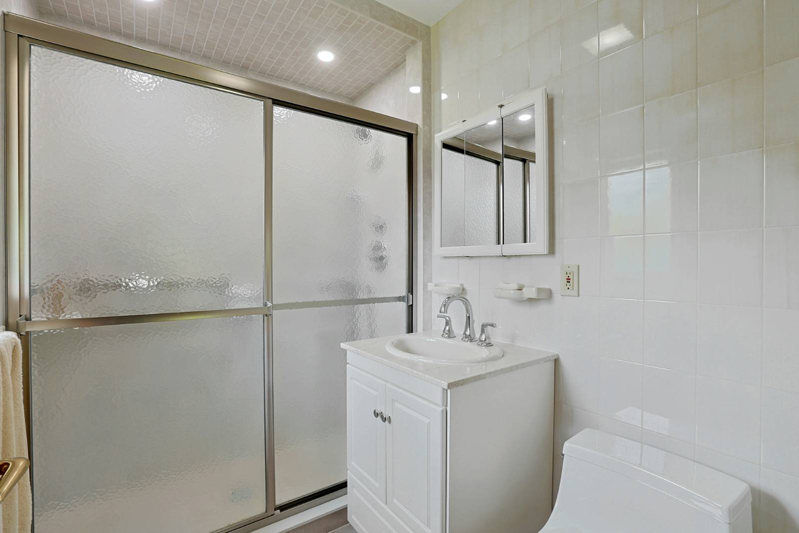 #15 photo, 4650 Livingston Avenue, ブロンクス区 Fieldston , NY 10471