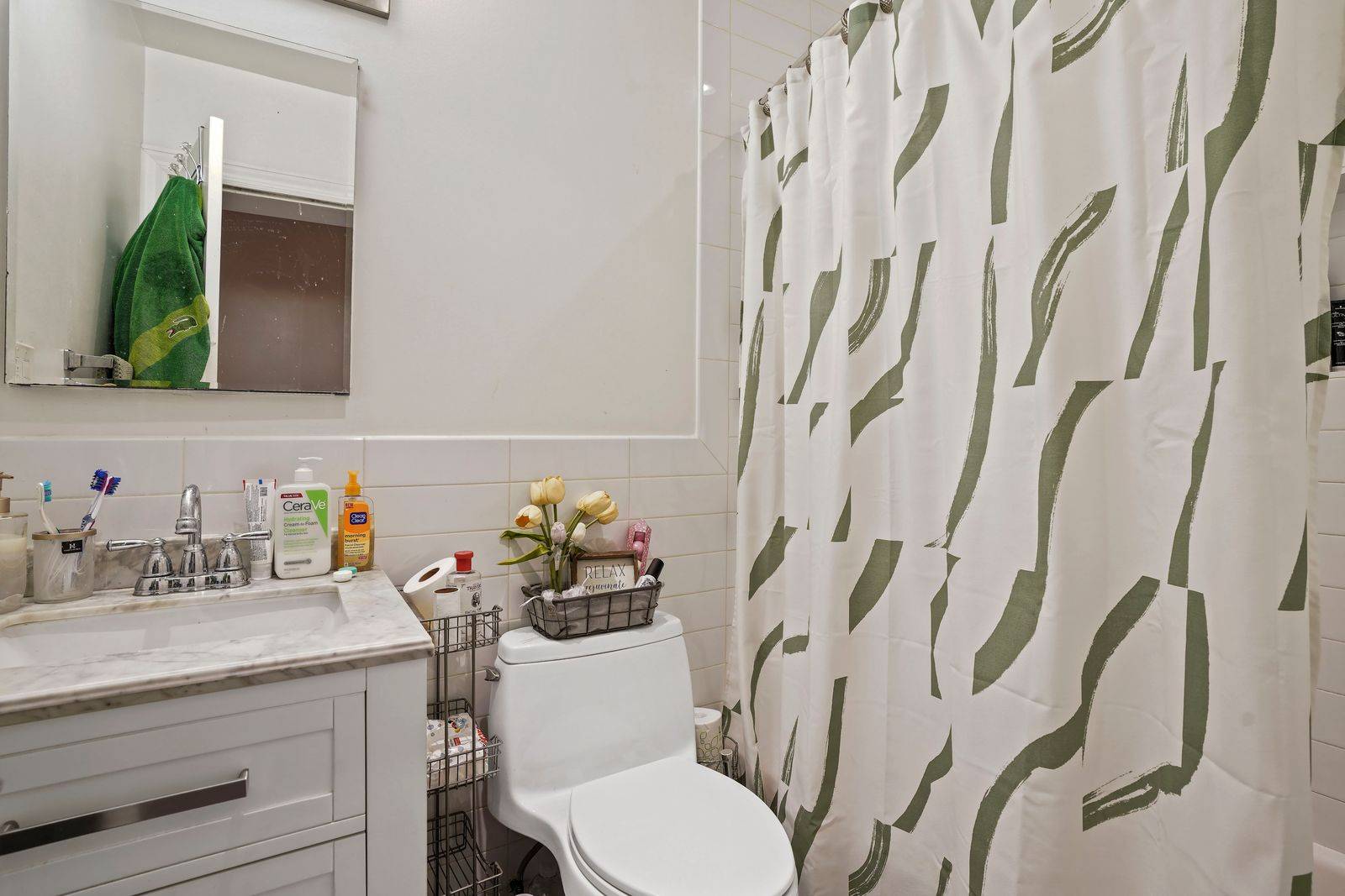 #15 photo, 70-49 66th Place, クイーンズ区 Flushing , NY 11385