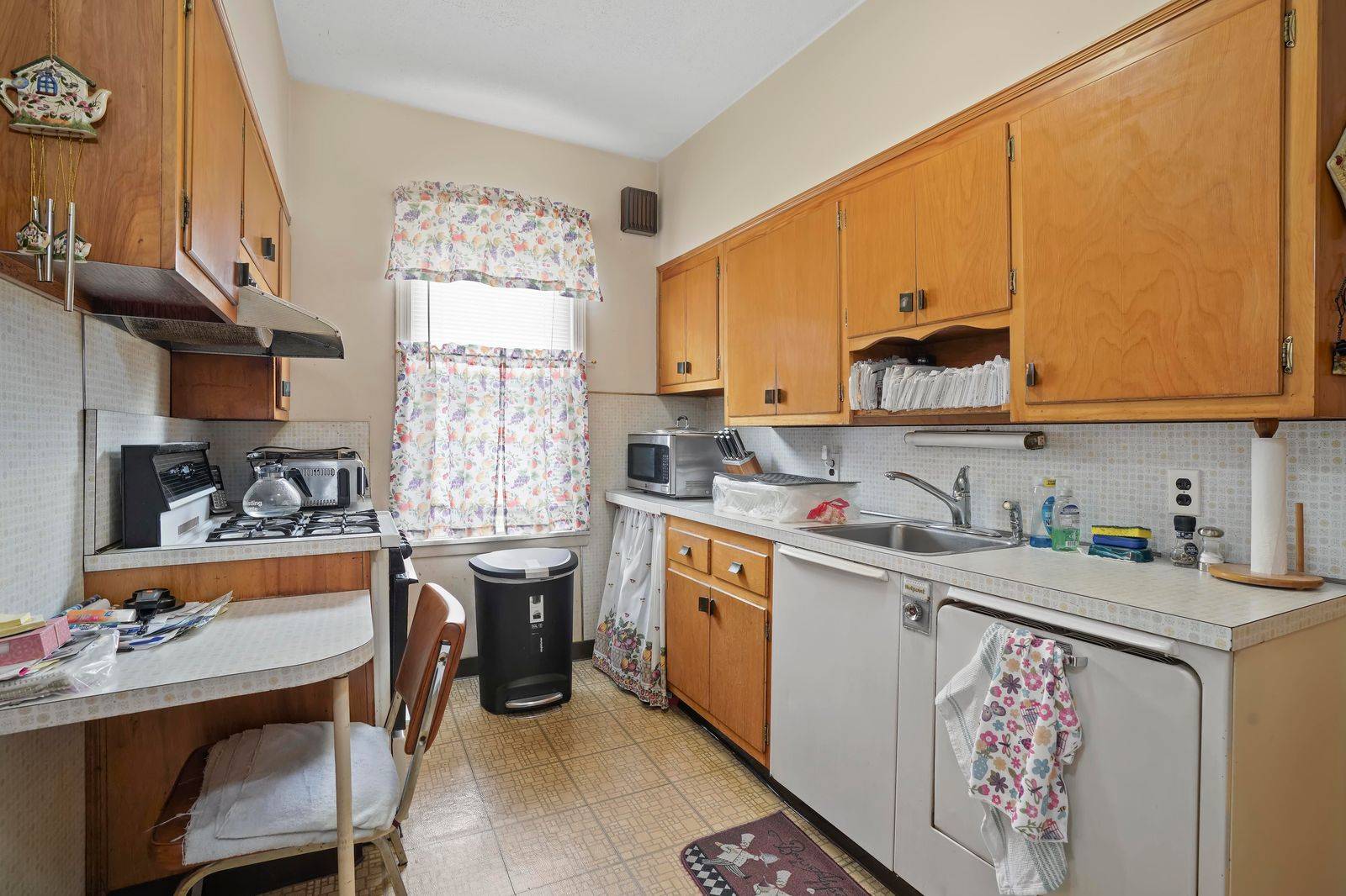 #24 photo, 70-49 66th Place, クイーンズ区 Flushing , NY 11385