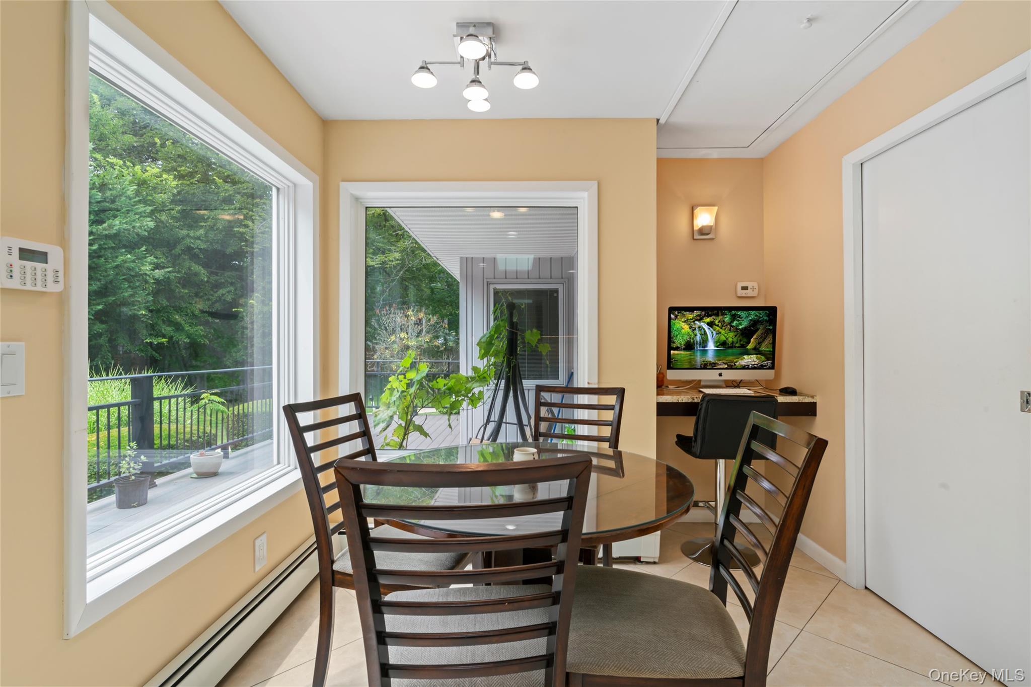 #19 photo, 2 Bristol Drive, Woodbury , NY 11797