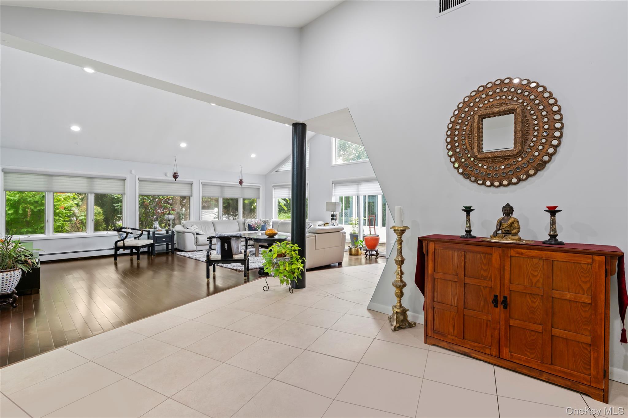 #6 photo, 2 Bristol Drive, Woodbury , NY 11797