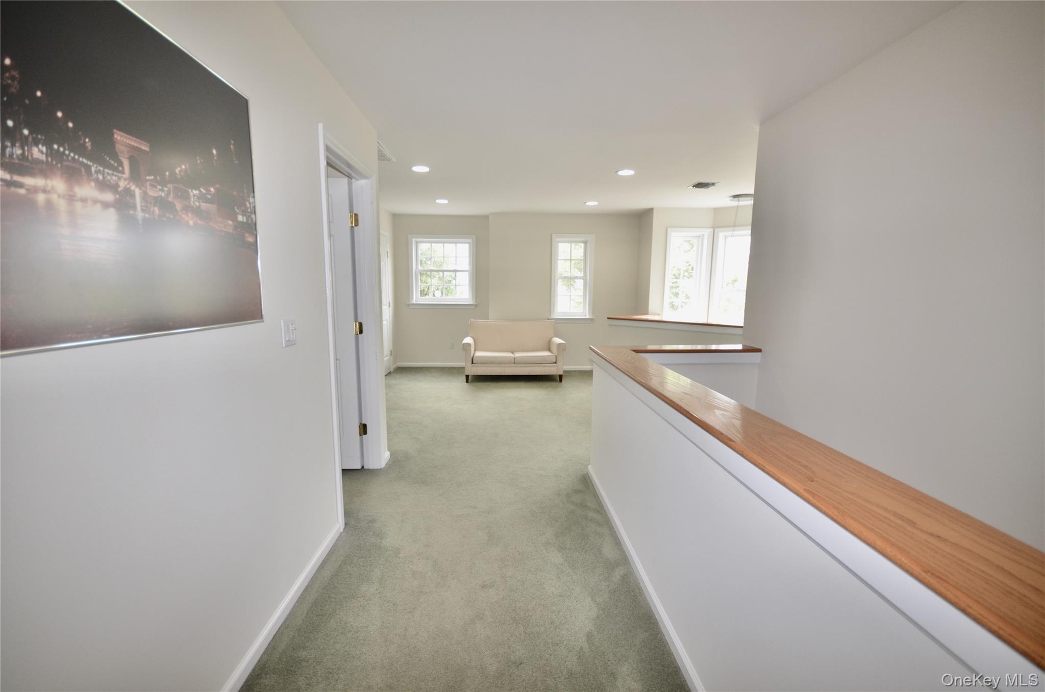 #17 photo, 679 Balfour Place, サフォーク郡 Melville , NY 11747