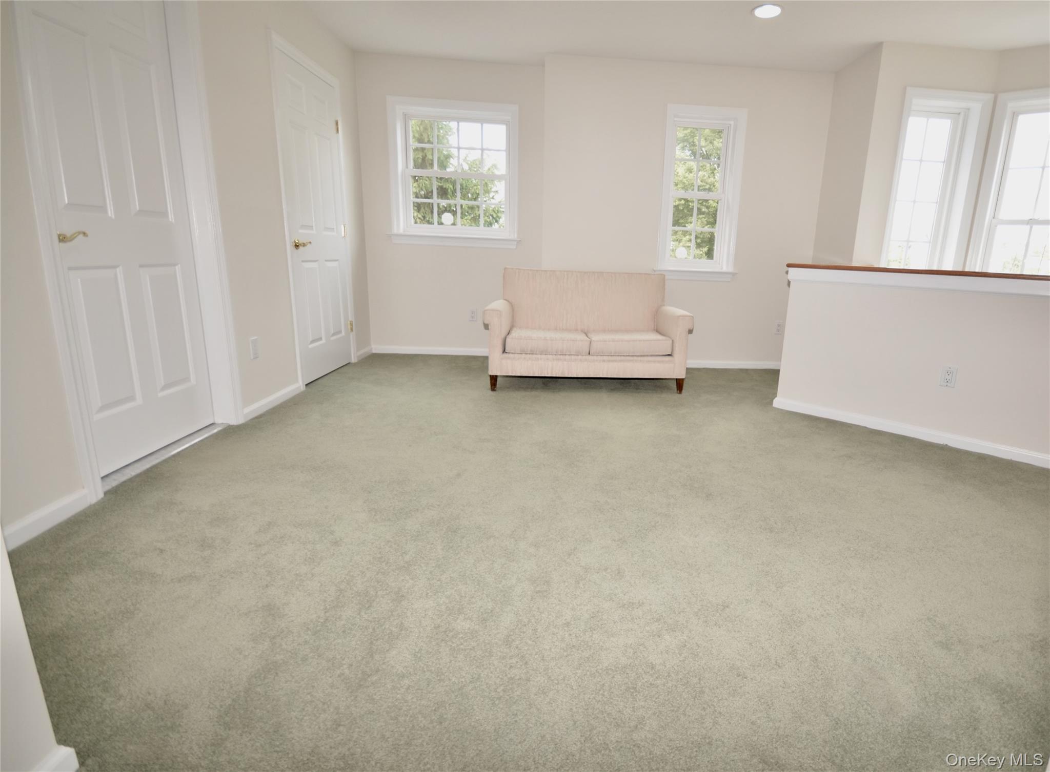 #19 photo, 679 Balfour Place, サフォーク郡 Melville , NY 11747