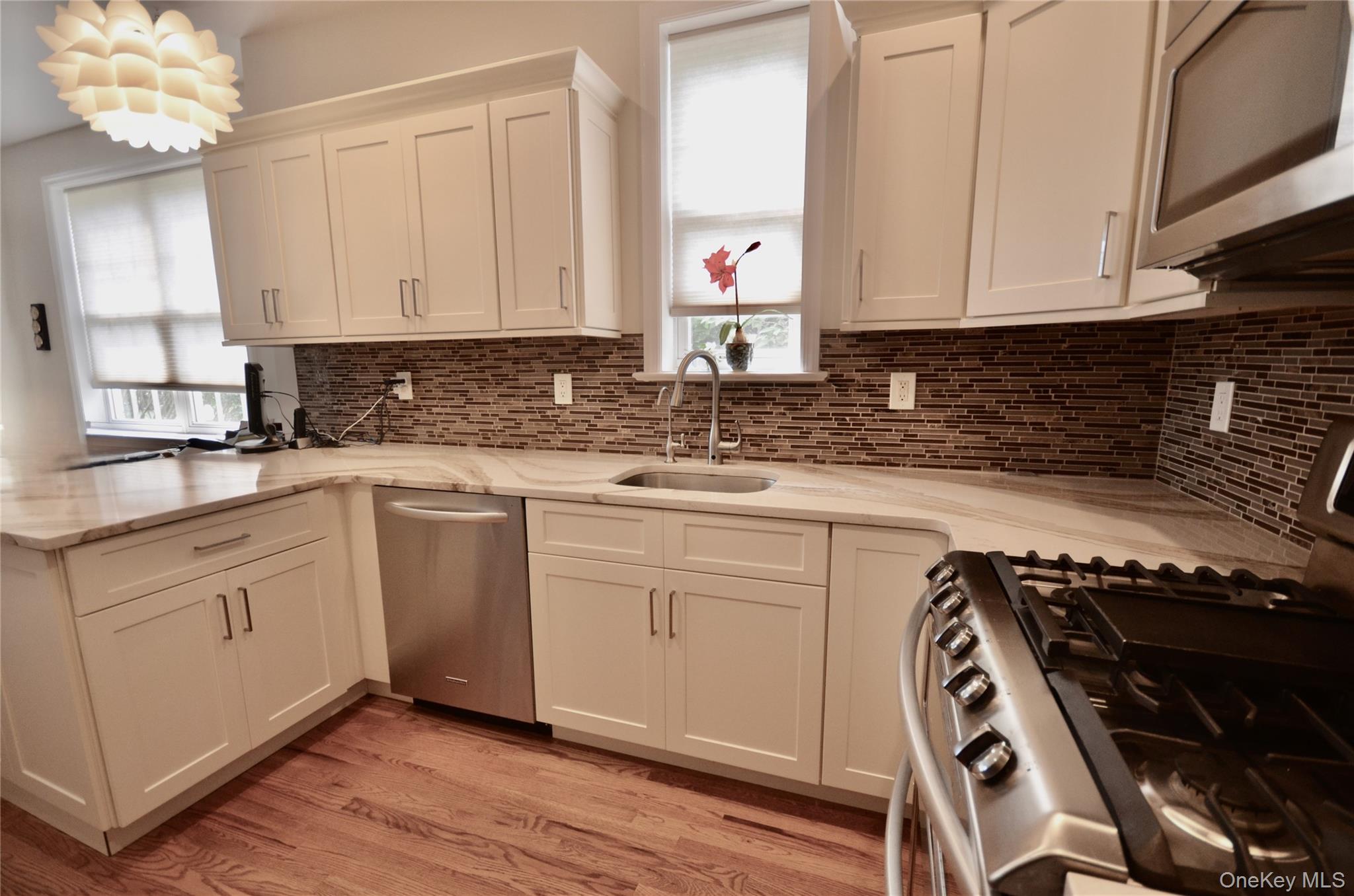 #3 photo, 679 Balfour Place, サフォーク郡 Melville , NY 11747